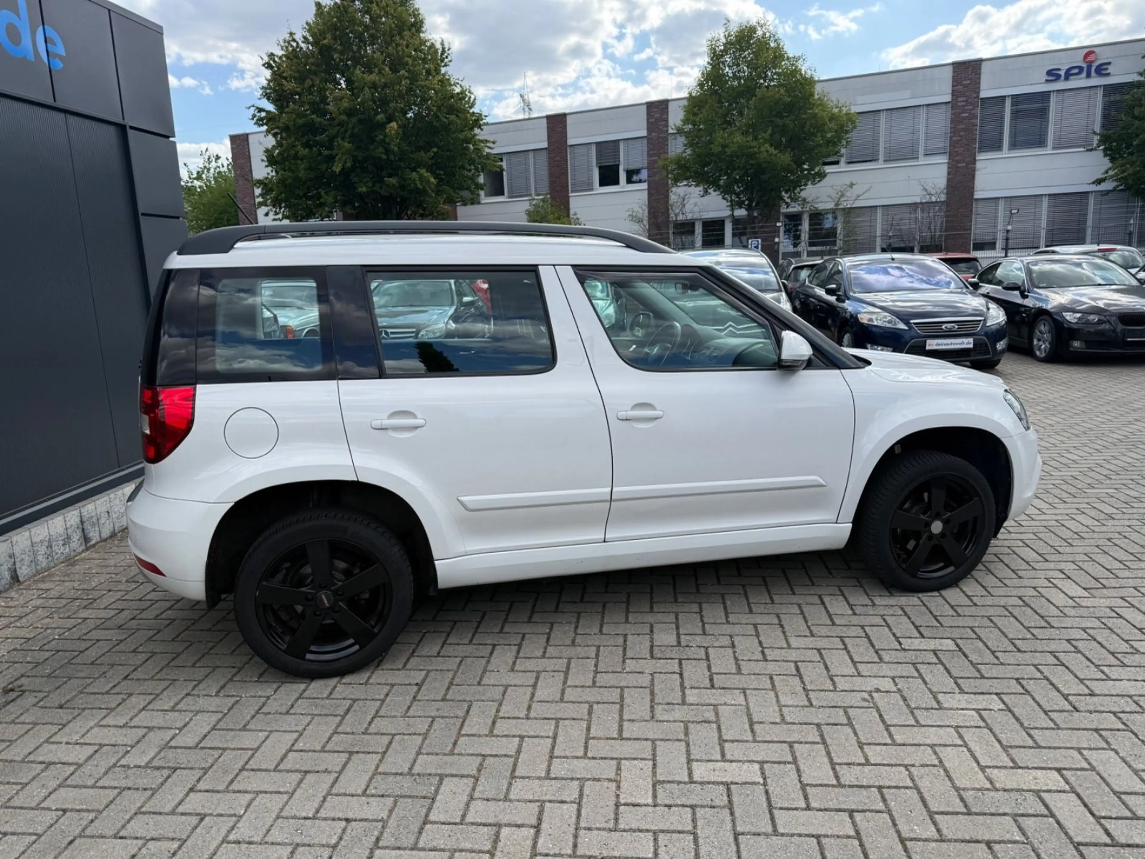 Skoda Yeti Ambition *Navi*Automatik — photo 4