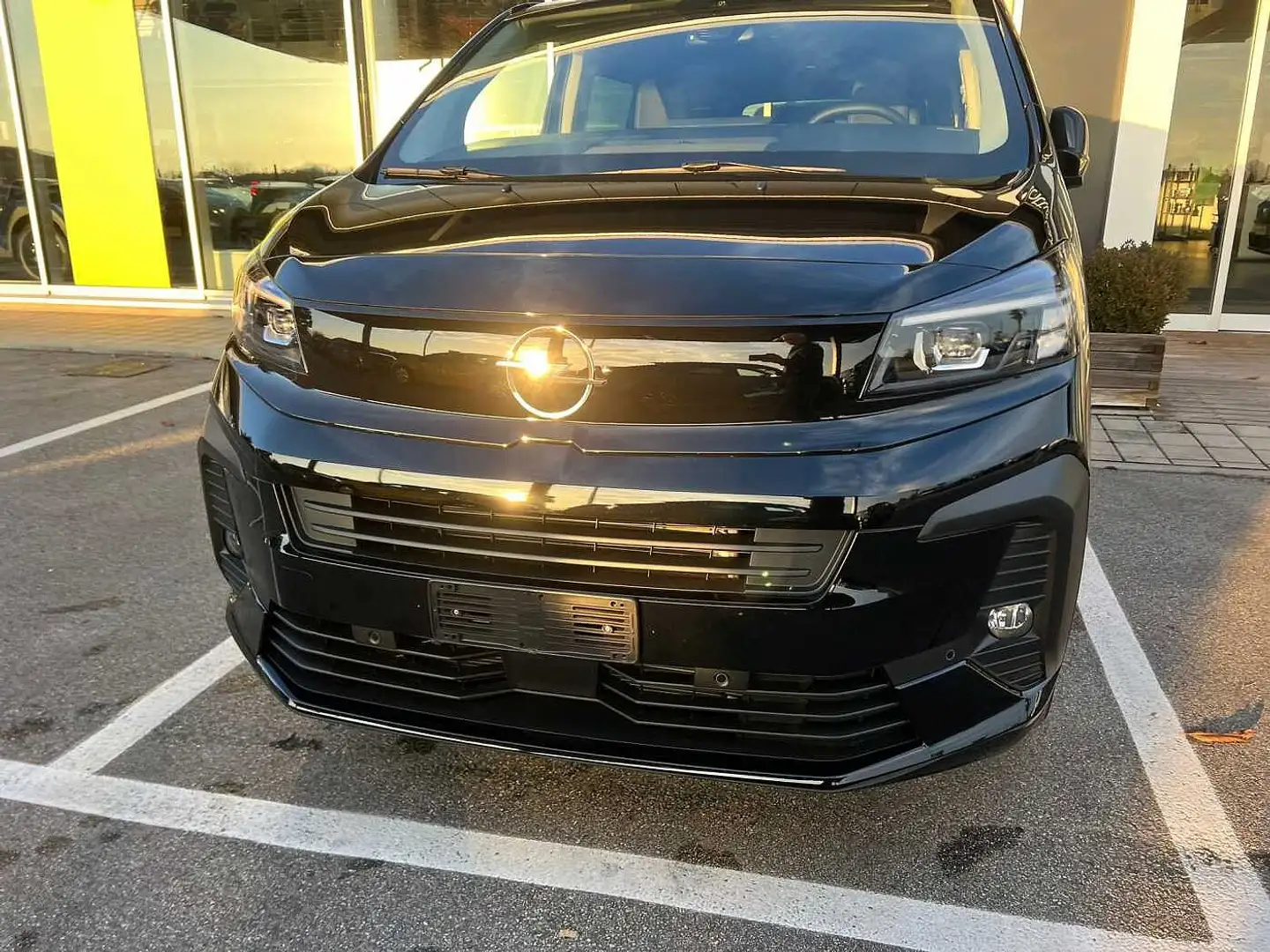 Opel Zafira Life 2.0 Diesel 180CV aut. Start&Stop Business Elegance Nero - 2