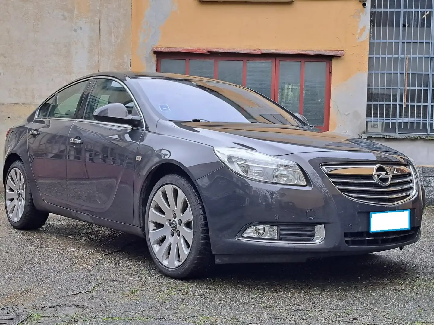 Opel Insignia 1.4t COSMO GPL TECH Grau - 1