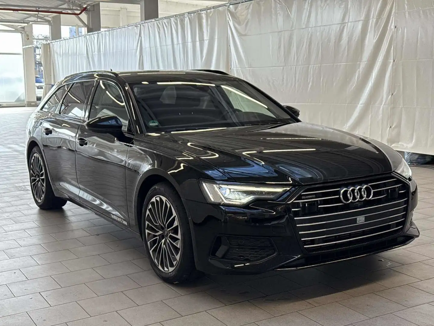 Audi A6 TFSI e quattr sport Matrix*19*HUD*AHK*360*ACC Schwarz - 1