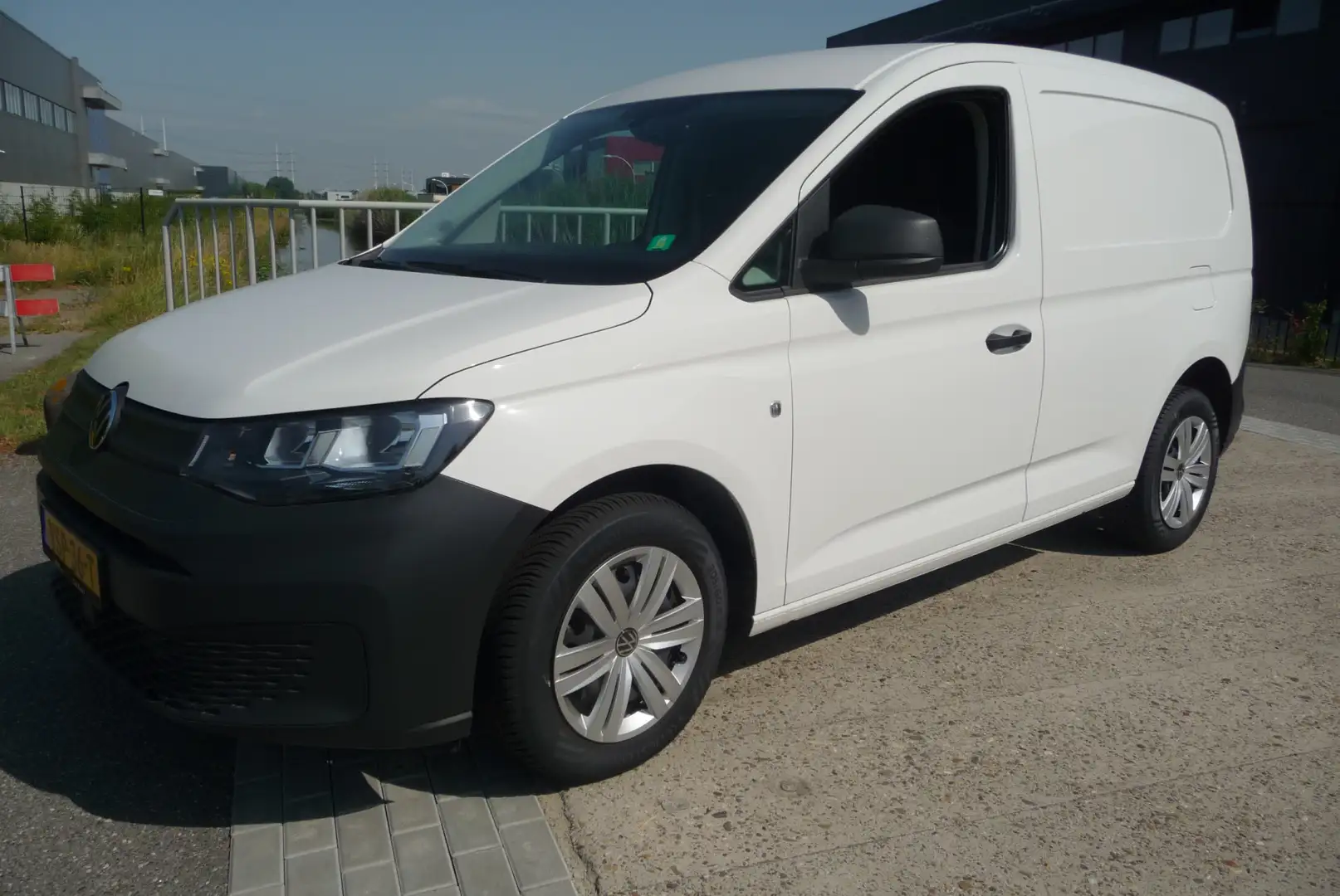 Volkswagen Caddy Cargo 2.0 TDI Comfort 12-2022, 120 pk 6 versn Wit - 1