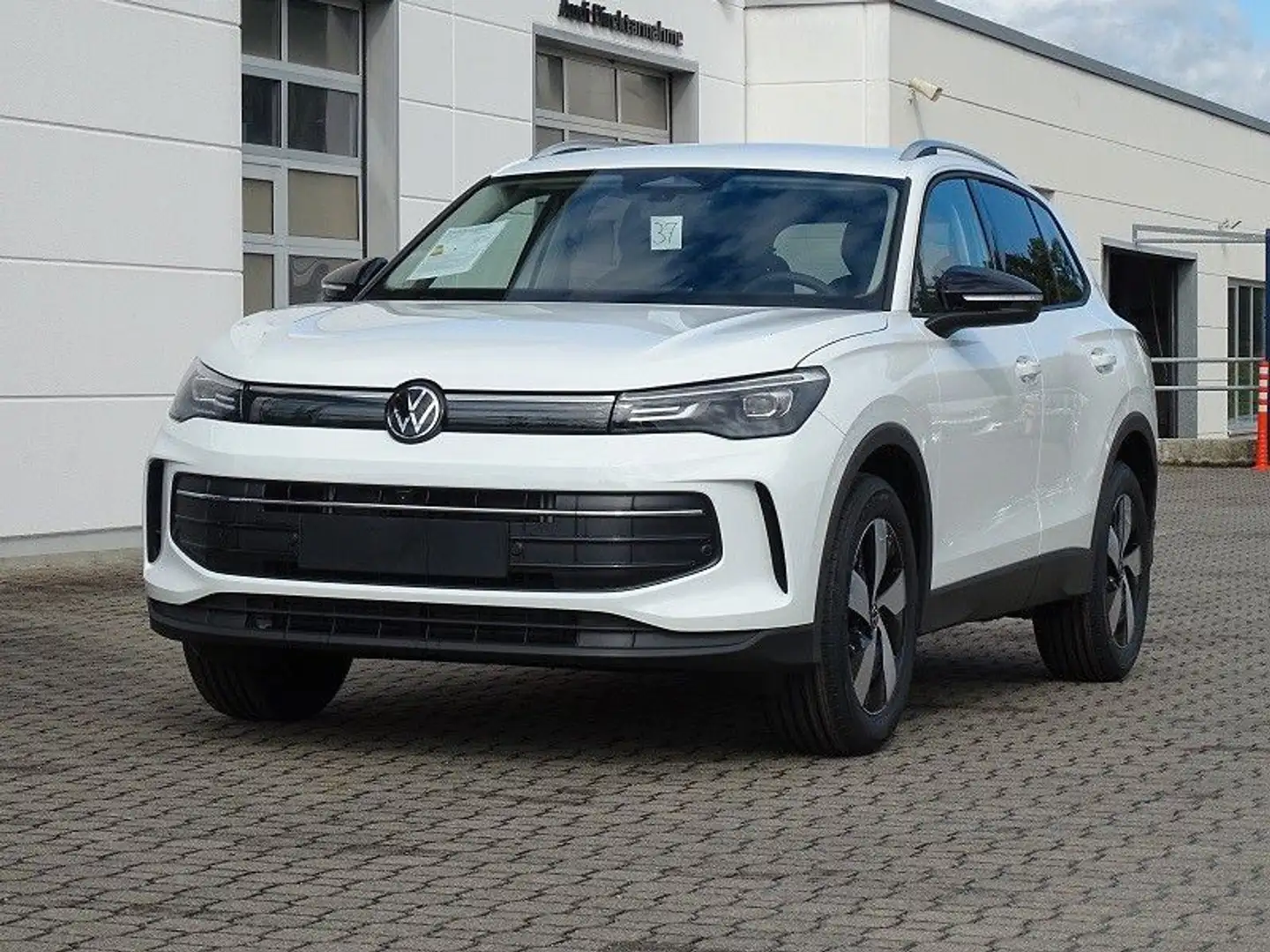 Volkswagen Tiguan 2.0 TDI DSG Energy / AHZV Weiß - 1