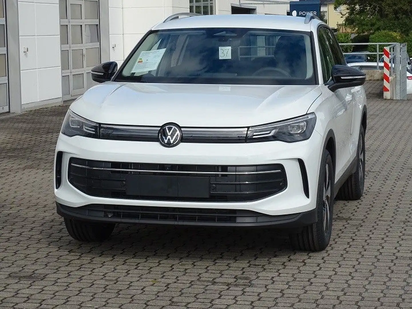 Volkswagen Tiguan 2.0 TDI DSG Energy / AHZV Weiß - 2