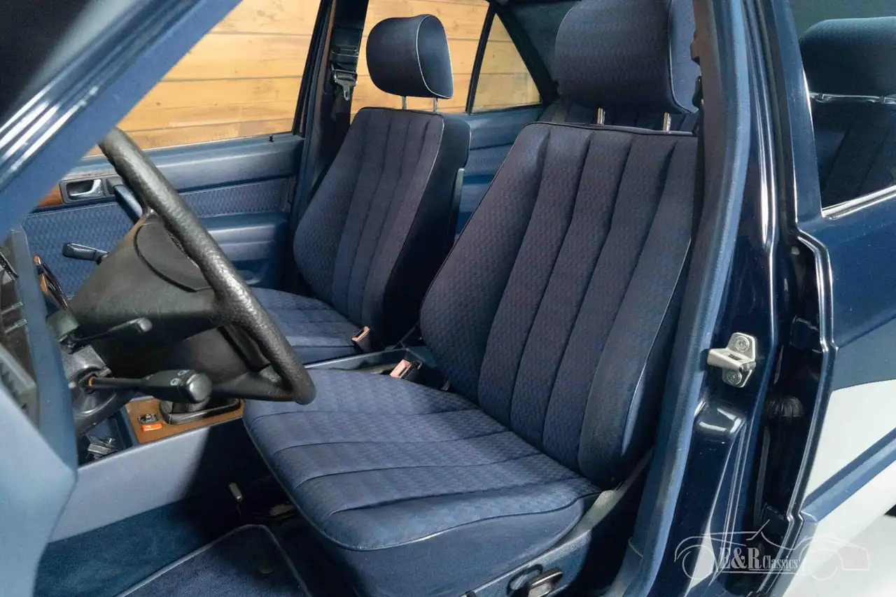 Mercedes-Benz 190 D Sedan | 1990, foto 11