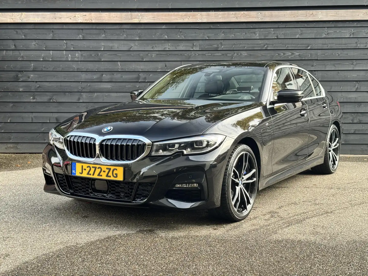 BMW 330 3-serie 330e eDrive Edition M-Sport - CoPilot - 36 Noir - 1