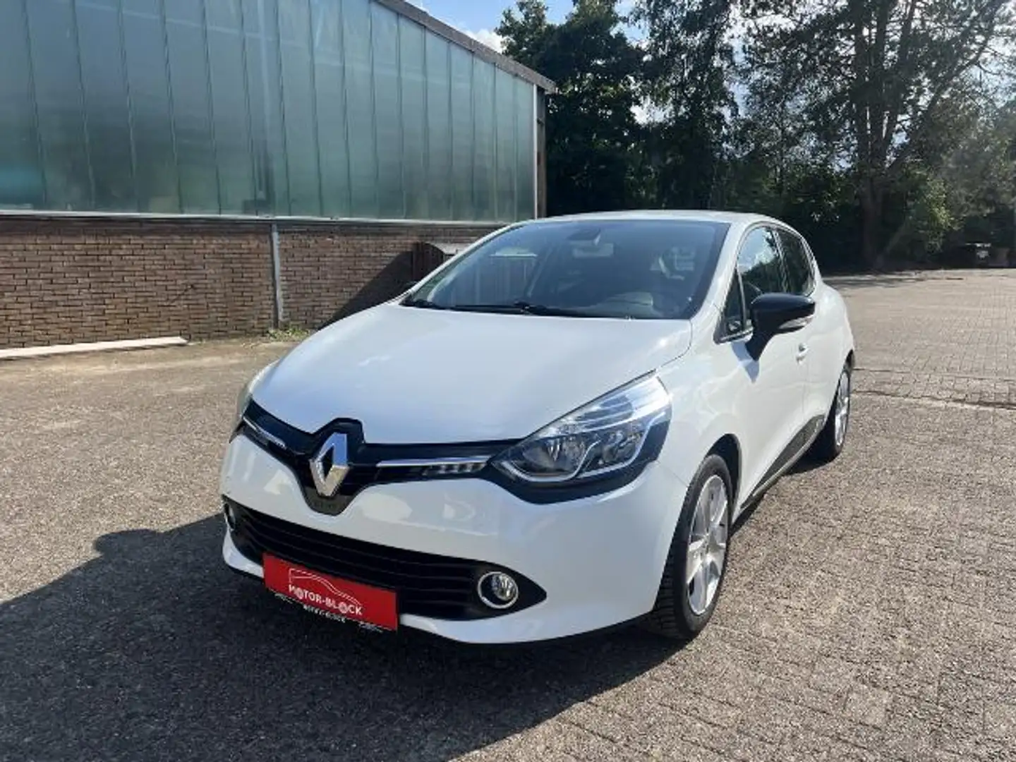 Renault Clio Paris - 1