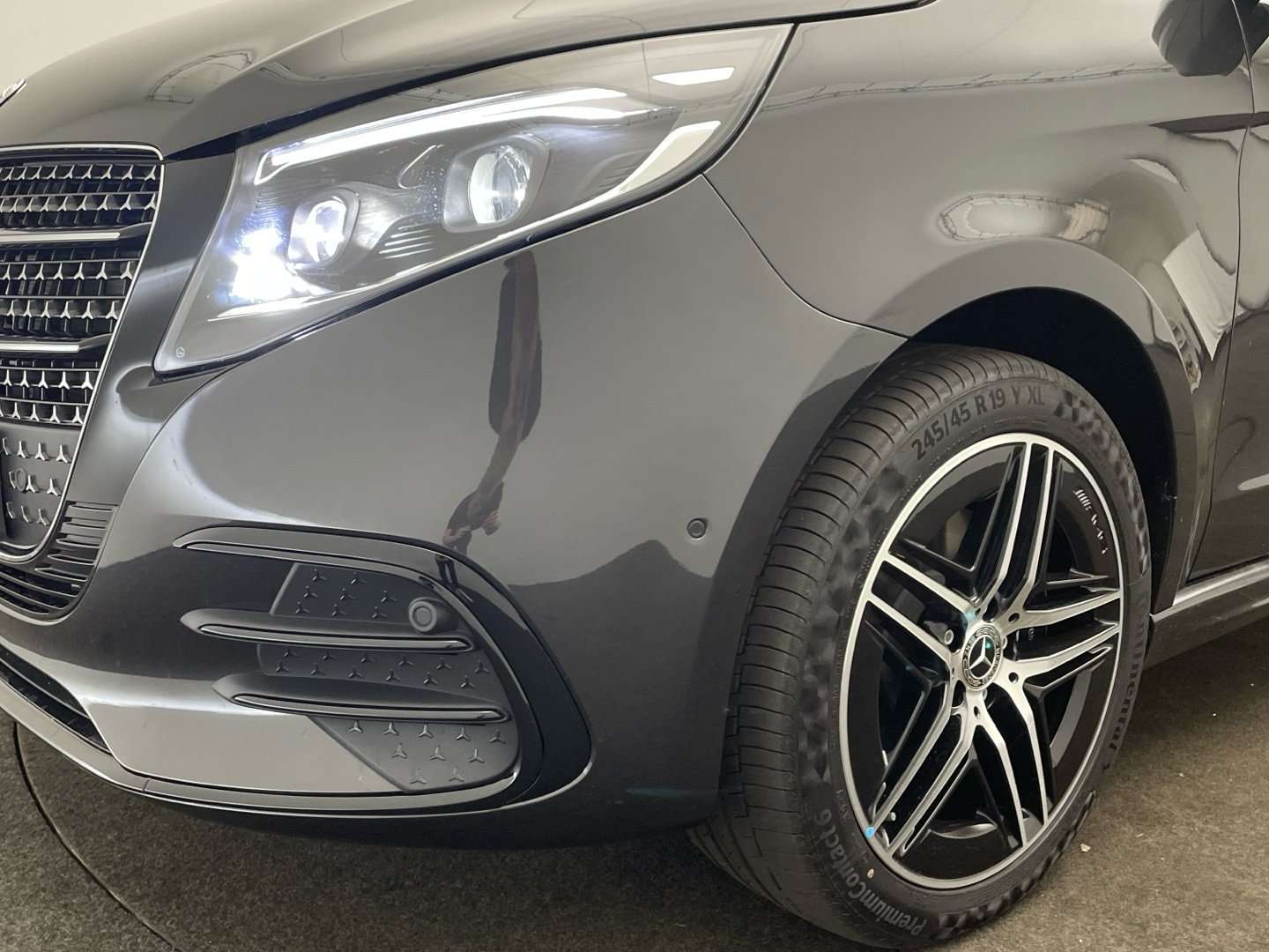 Mercedes-Benz V 250