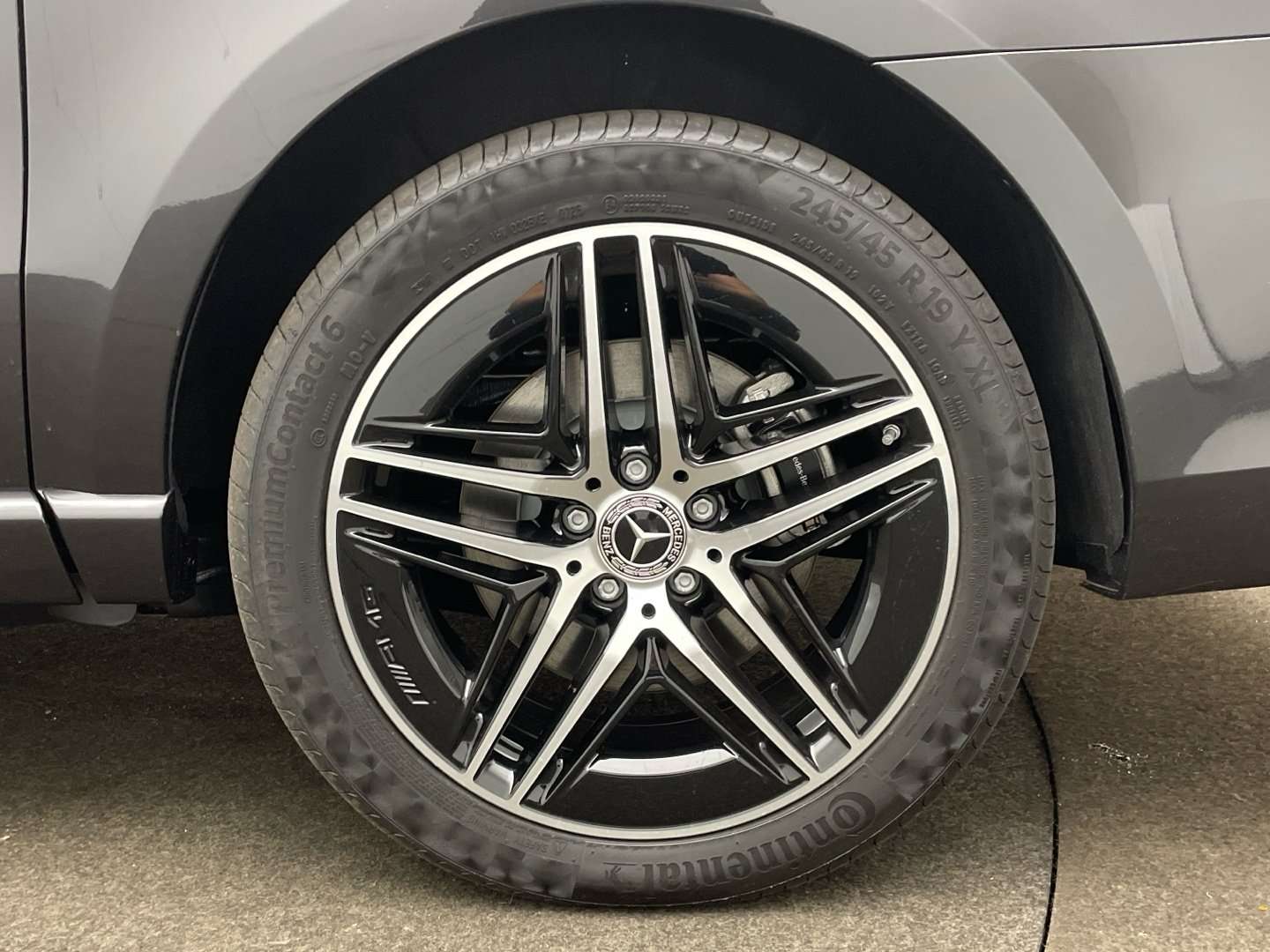 Mercedes-Benz V 250