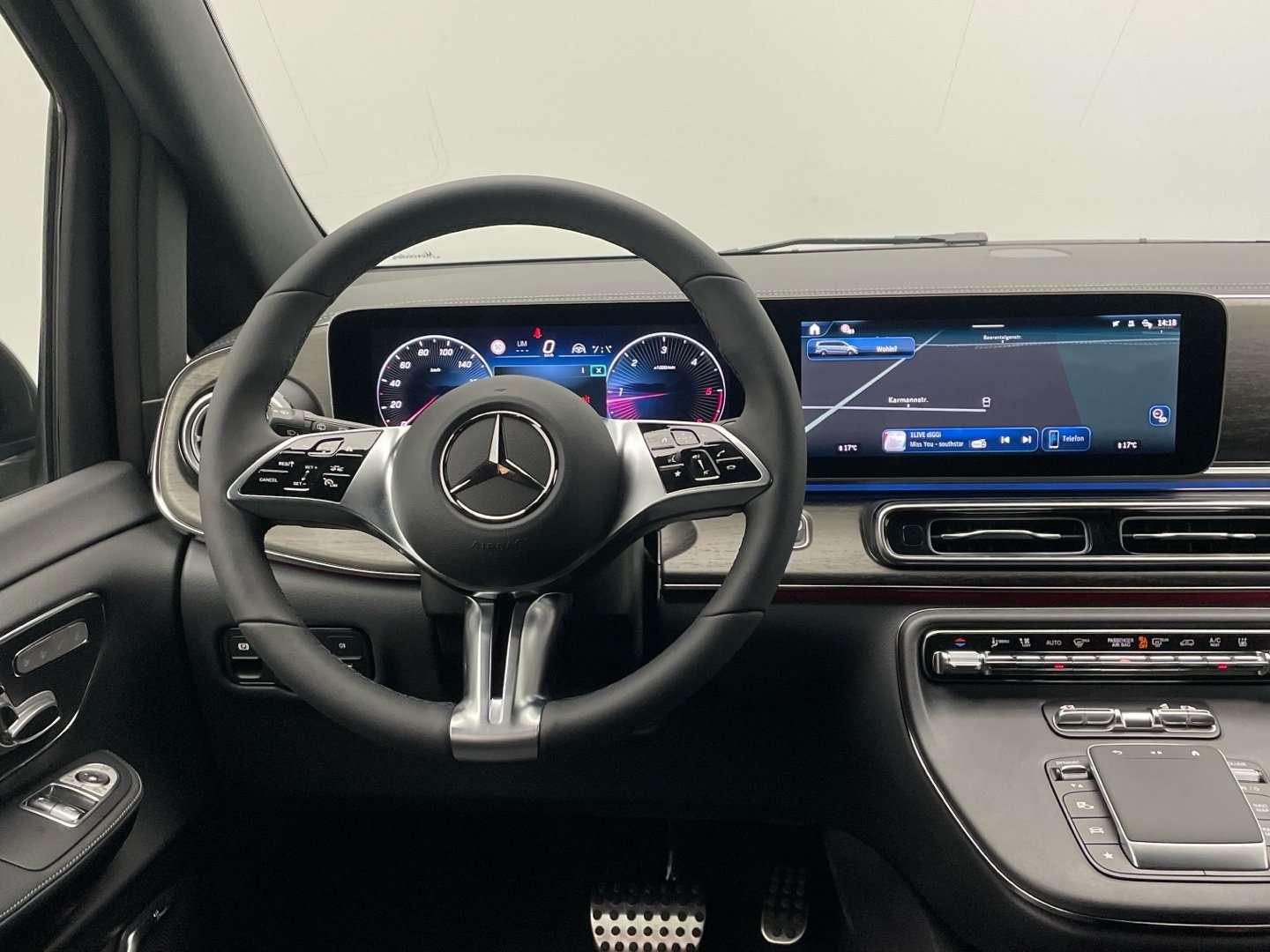 Mercedes-Benz V 250