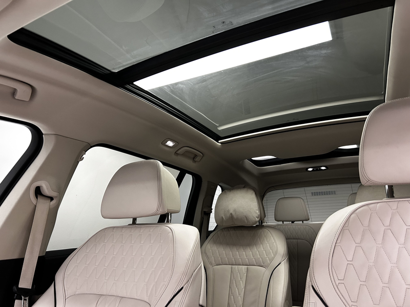 BMW X7 xDrive40i — photo 46