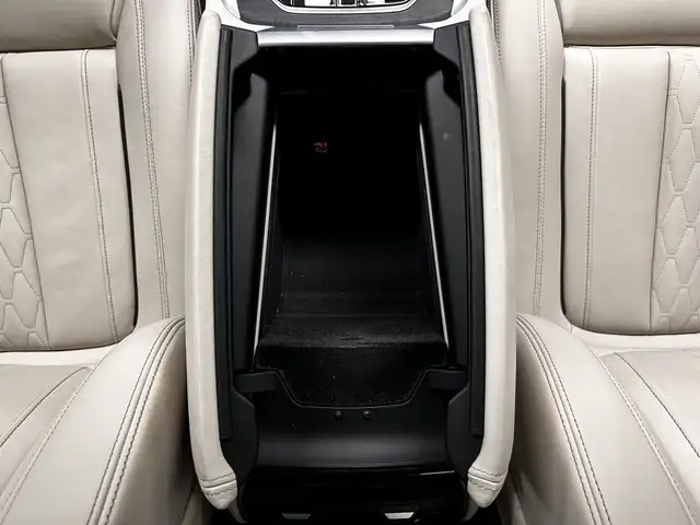 BMW X7 view 27