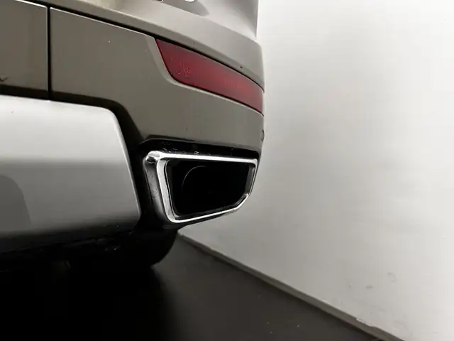 BMW X7 view 15