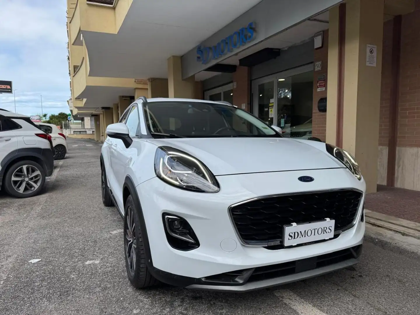 Ford Puma 1.0 EcoBoost 125 CV S&S Titanium Bianco - 1