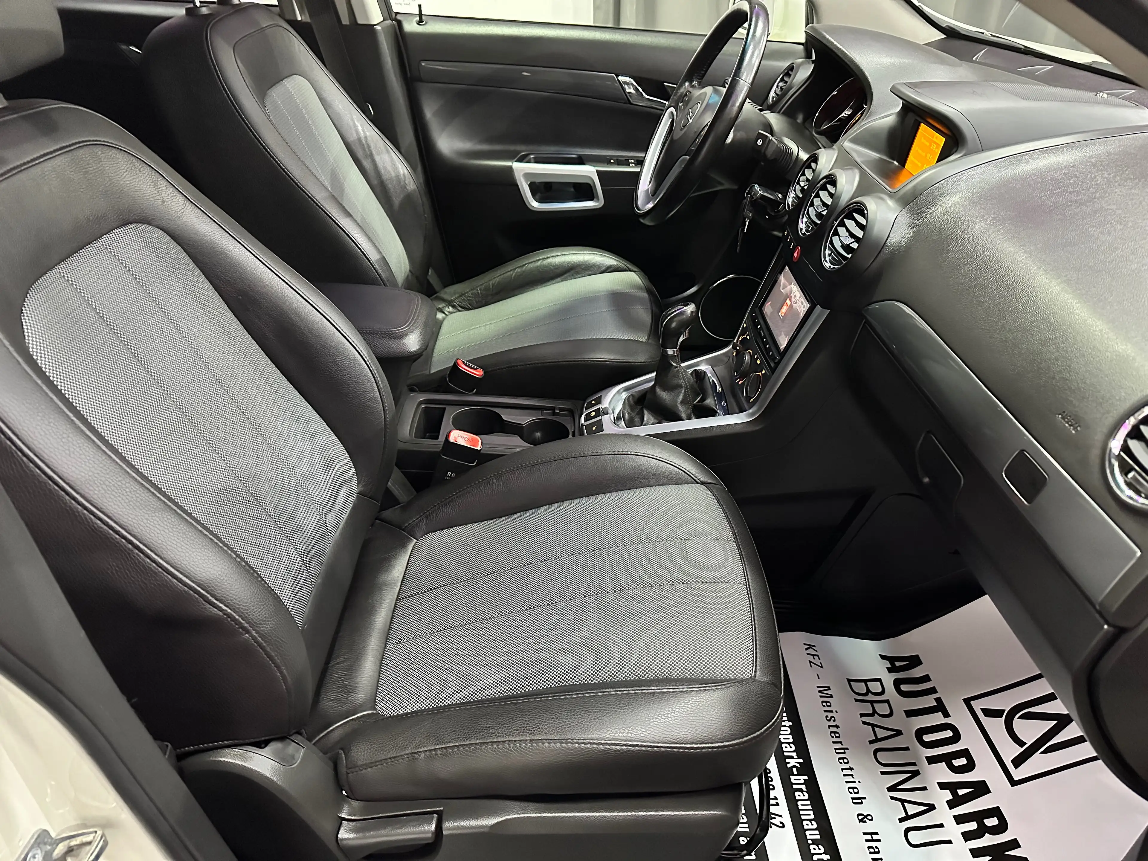 Opel Antara 2.2 Design Edition 4x4 *AHK*PDC* — photo 15