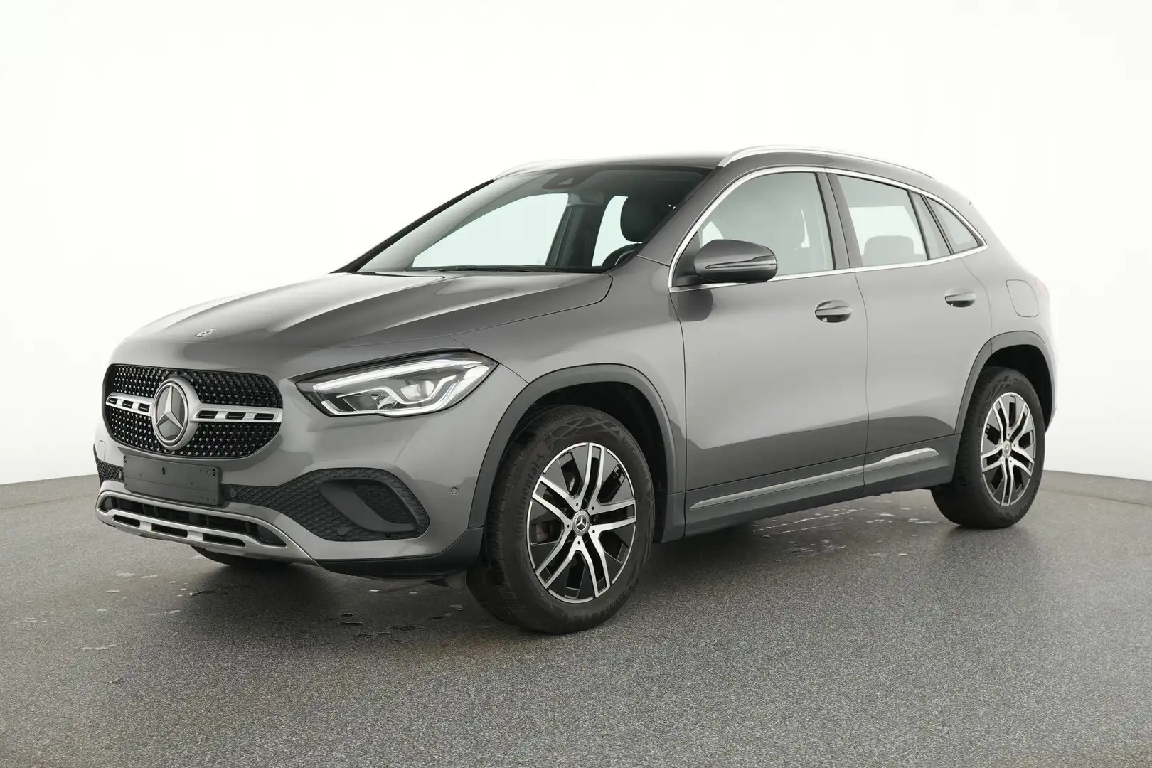 Mercedes-Benz GLA Progressive Grau - 1