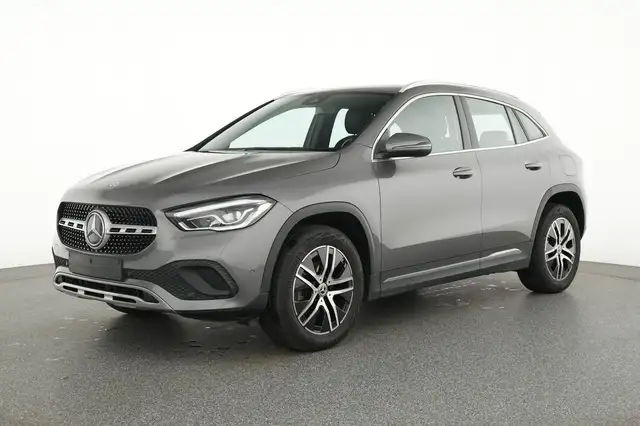 Mercedes-Benz GLA Progressive