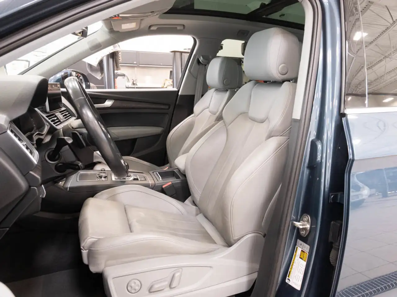 Audi Q5 снимка Audi Q5
