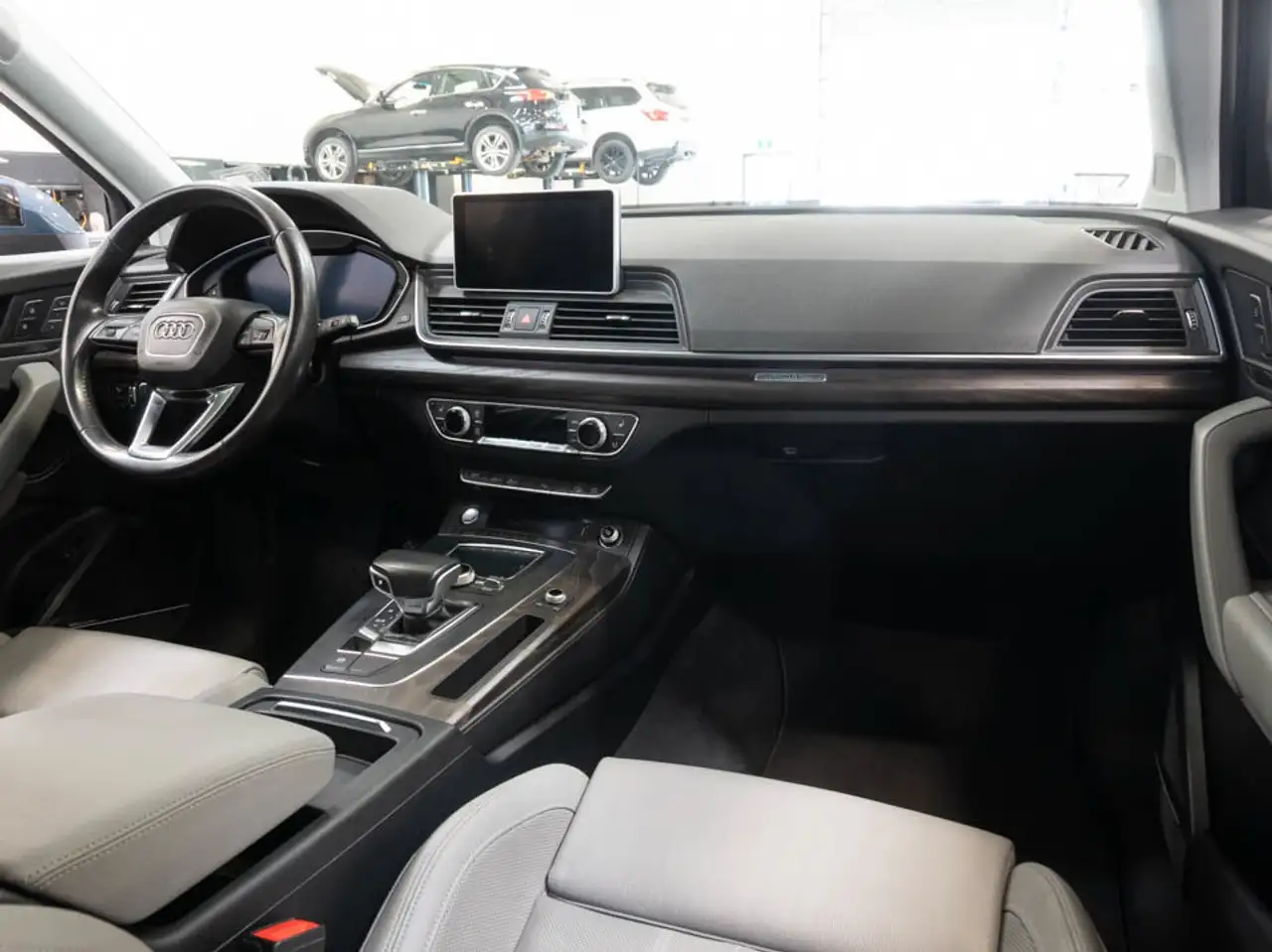 Audi Q5 снимка Audi Q5