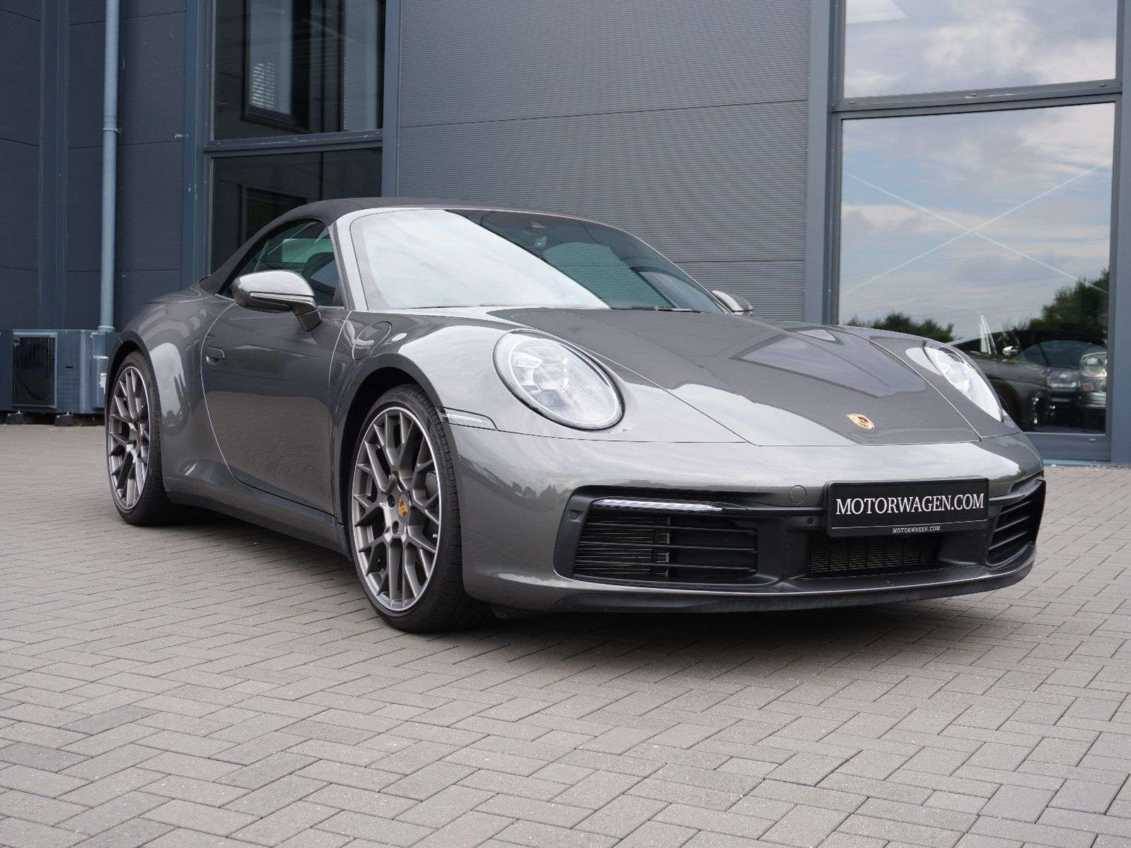 Porsche 992