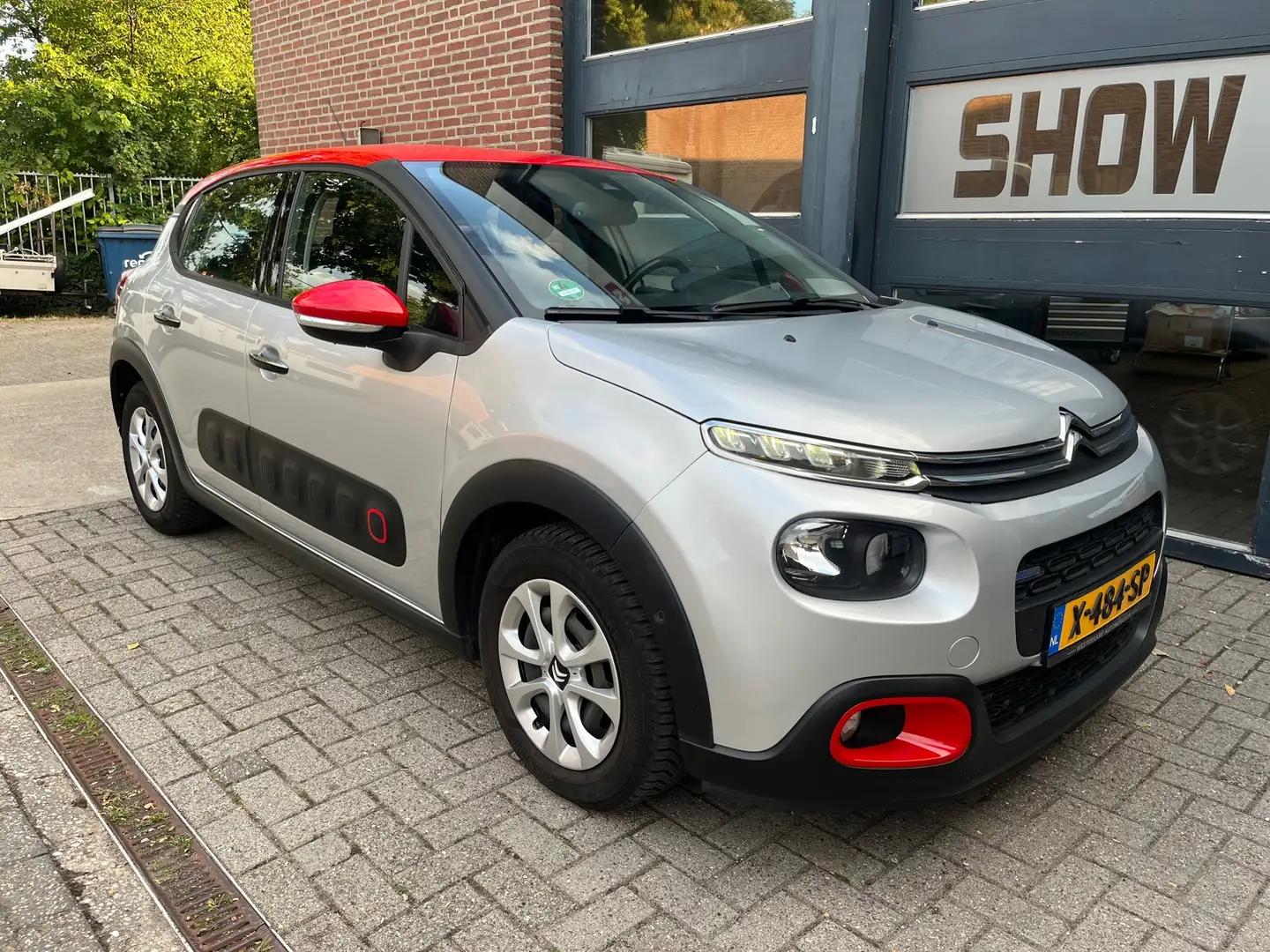 Citroen C3 1.2 PureTech S&S Shine Gris - 2