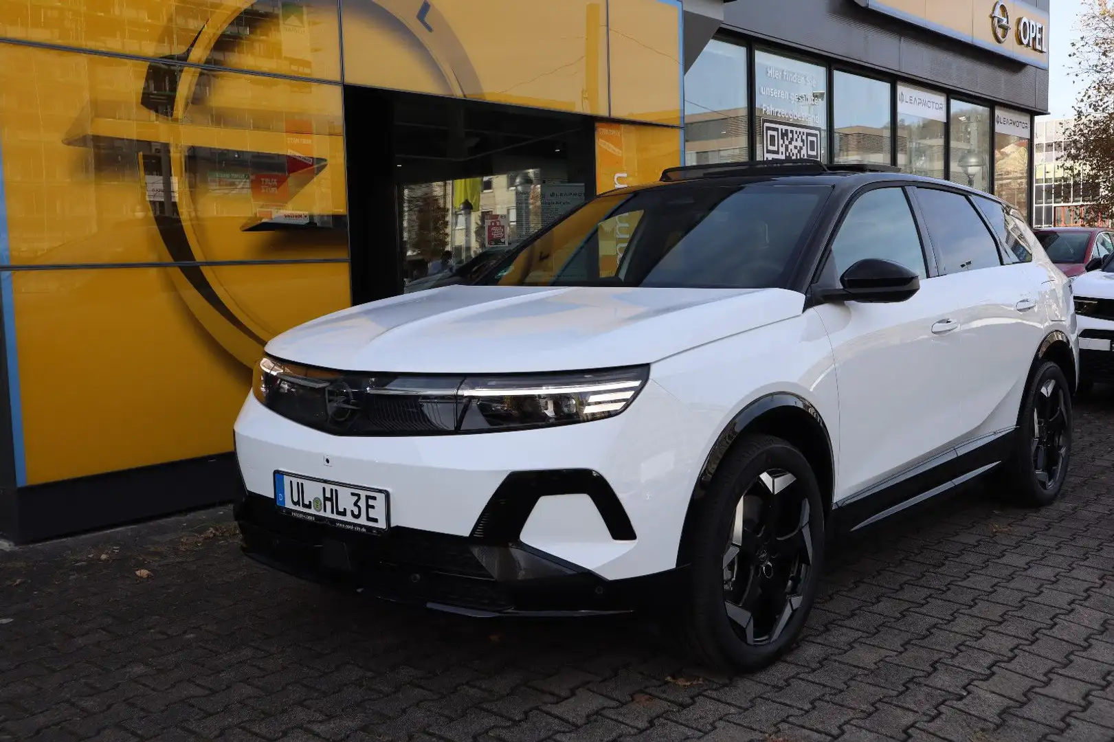 Opel Grandland X Grandland e Ultimate AWD Weiß - 2