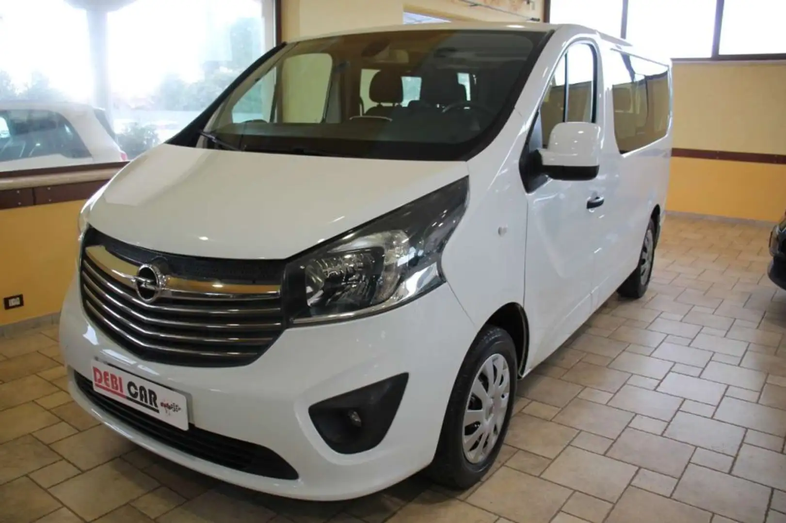 Renault Trafic 9 Posti  Vivaro Bianco - 1