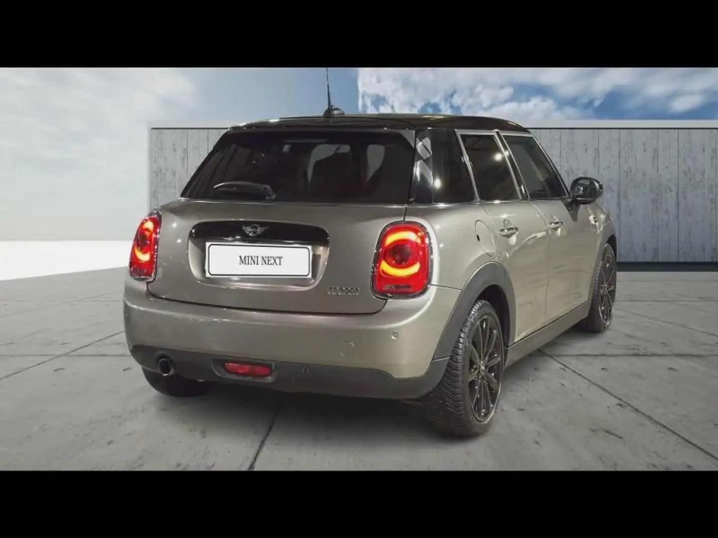 MINI Cooper Cooper 136ch Blackfriars BVA Silber - 2