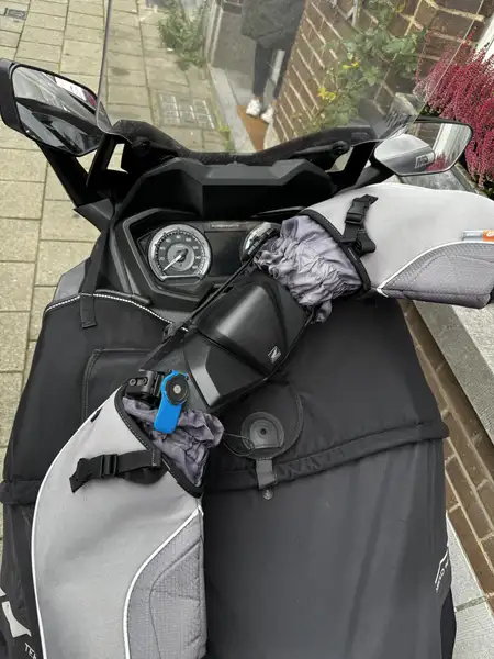 Honda Forza 350 - foto 4