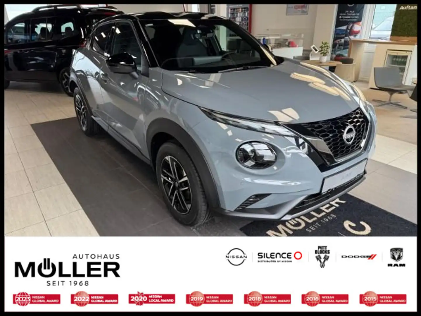 Nissan Juke 1.0 DIG-T N-Connecta Tech Winter 360 Kamera Grau - 1