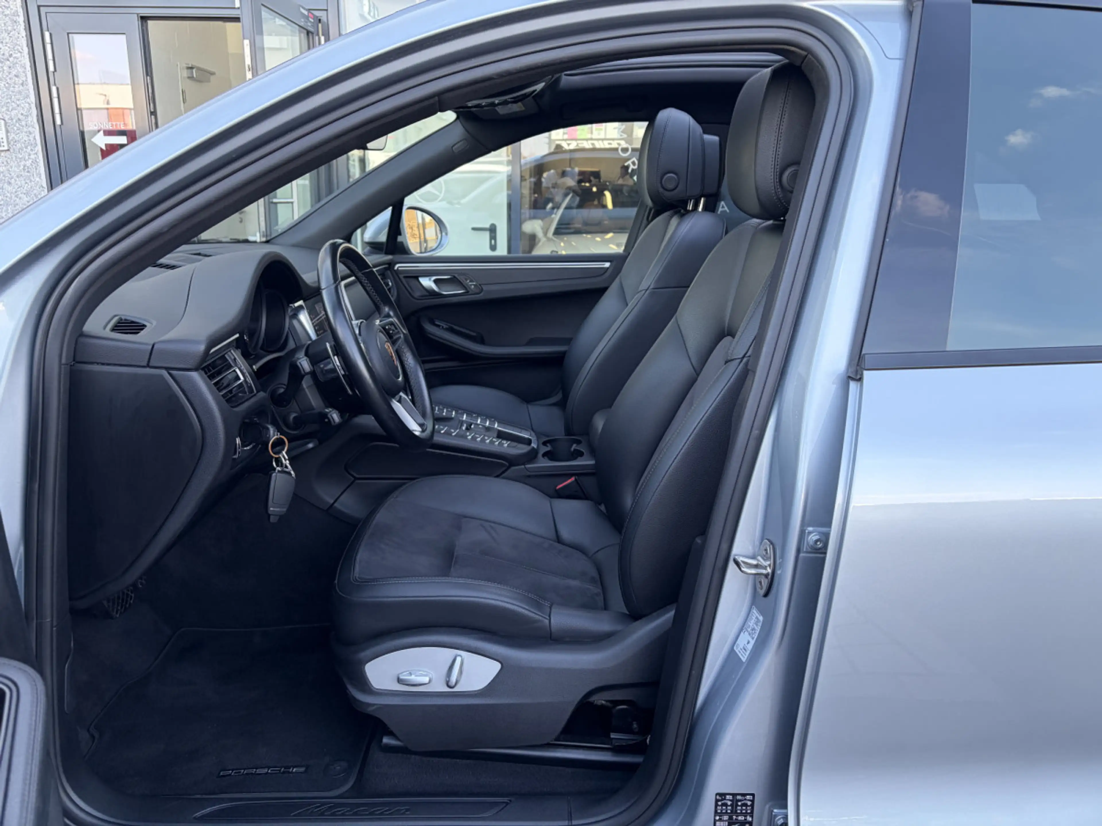 Porsche Macan 2.0 TFSI PDK/20"/PANO/360°/PTM/PASM — photo 5