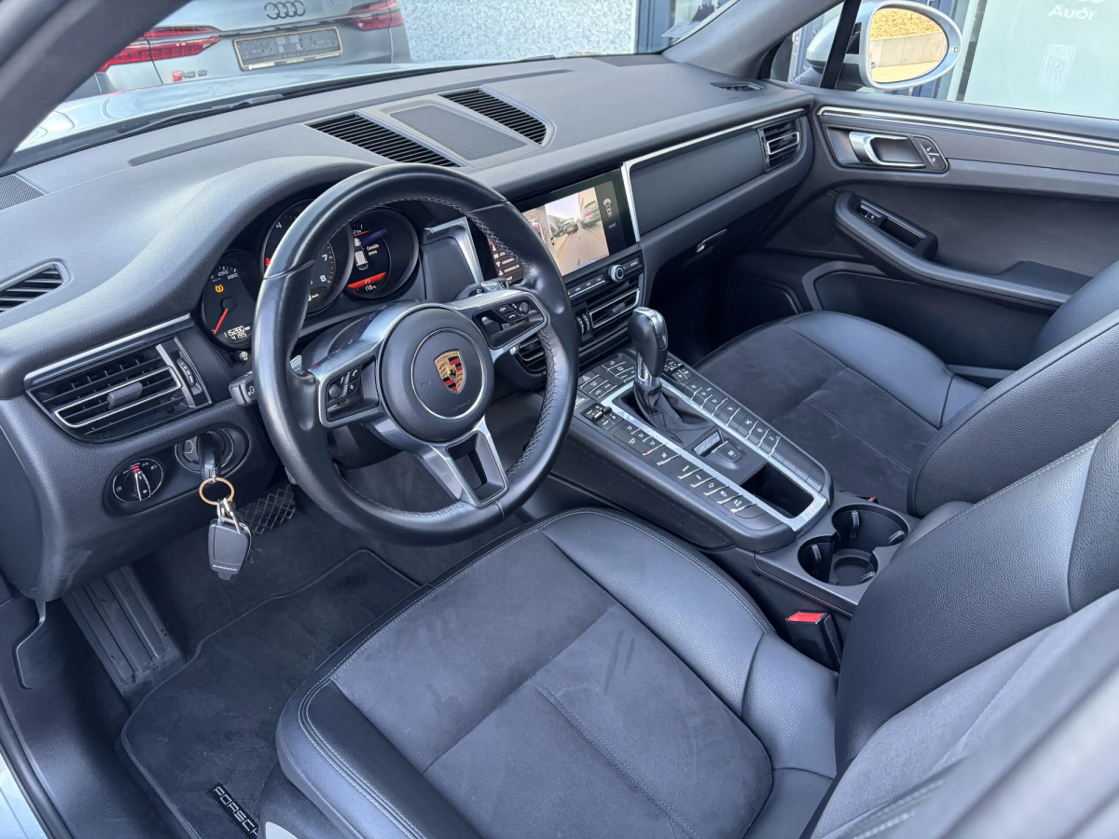 Porsche Macan 2.0 TFSI PDK/20"/PANO/360°/PTM/PASM — photo 3