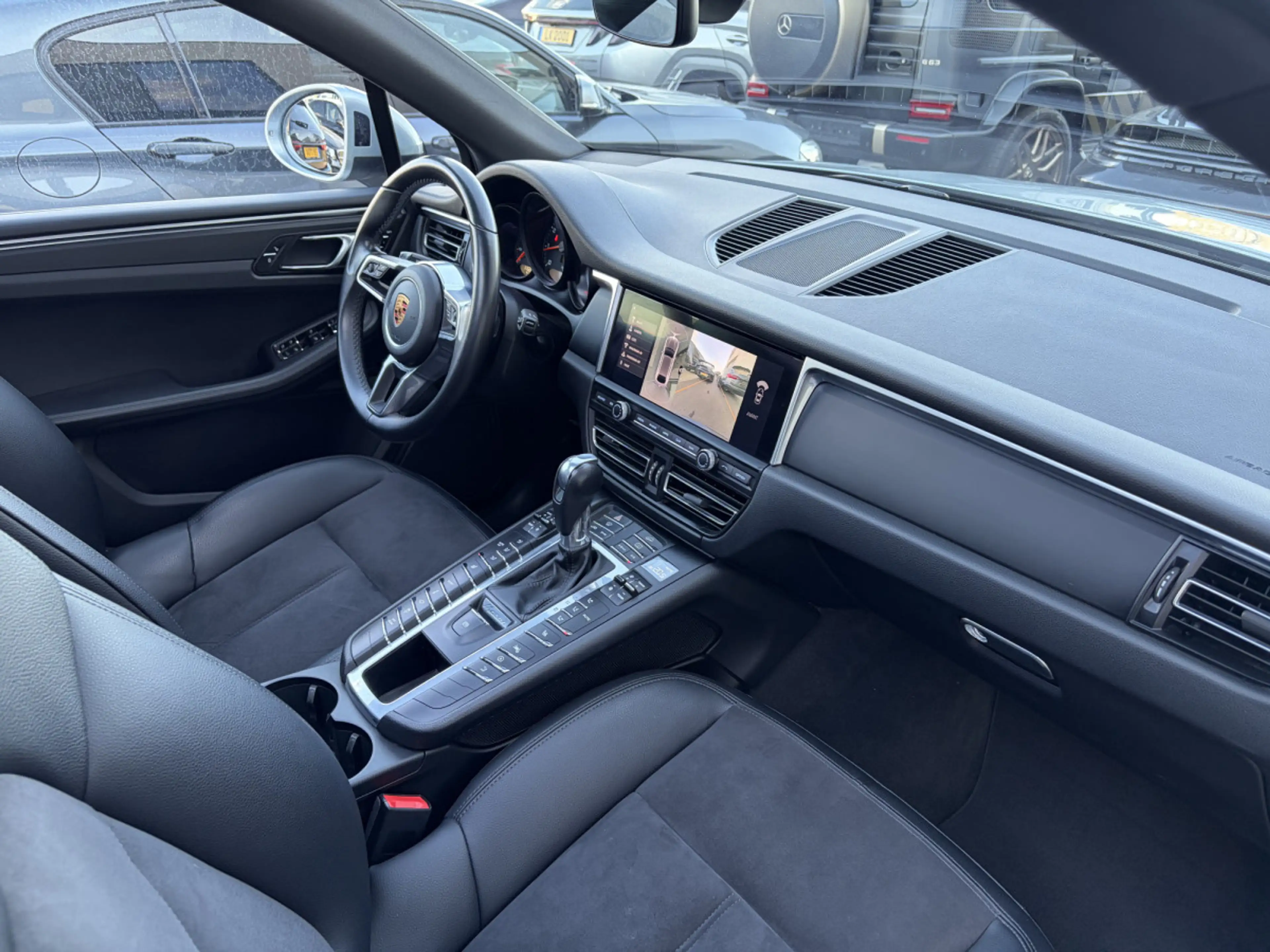 Porsche Macan 2.0 TFSI PDK/20"/PANO/360°/PTM/PASM — photo 12