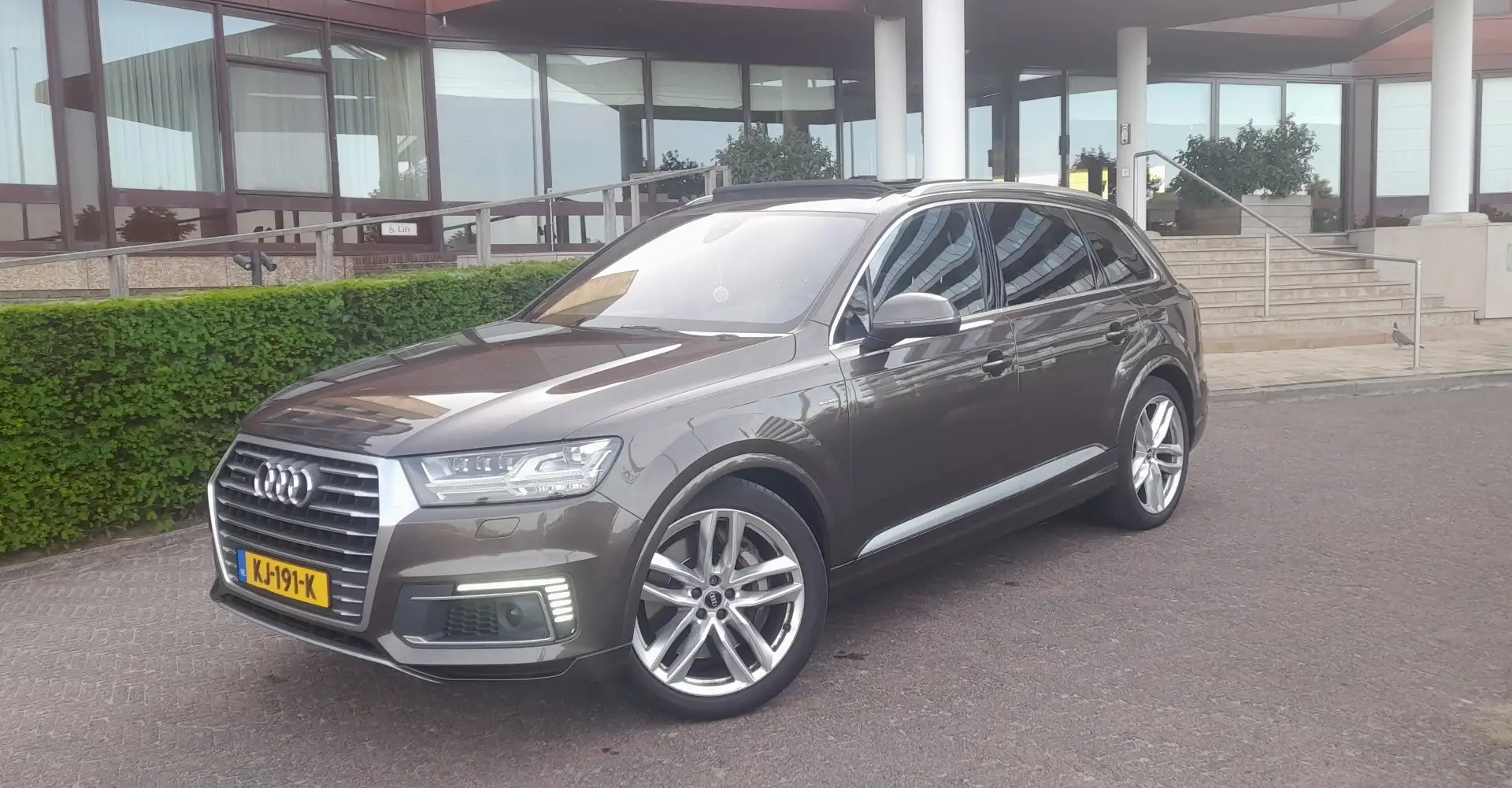 Audi Q7 Q7 3.0 TDI e-tr. q. Sp. Bruin - 1