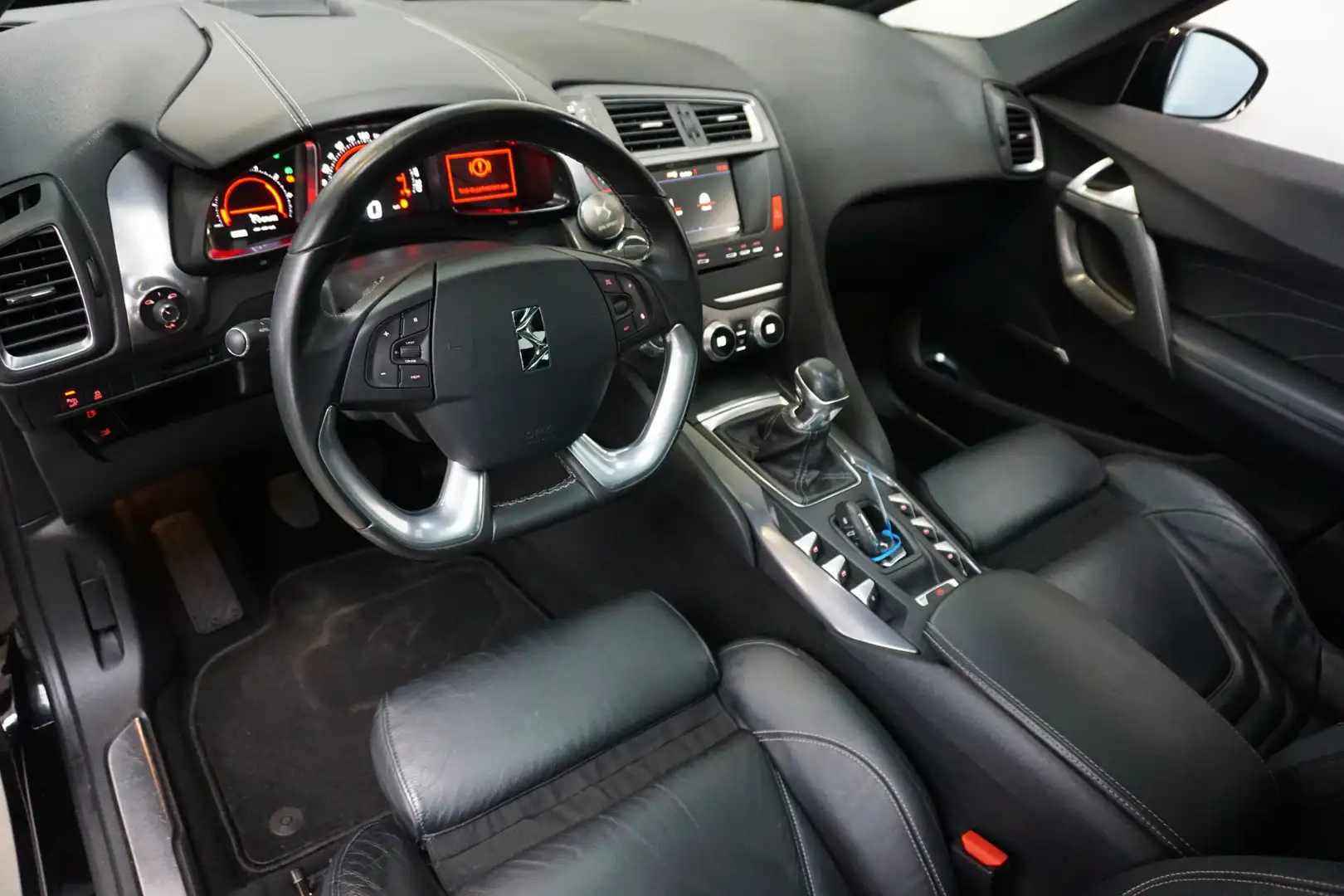 DS Automobiles DS 5 2.0 BlueHDi Business Executive 150 PK! PANO LEER M Schwarz - 2