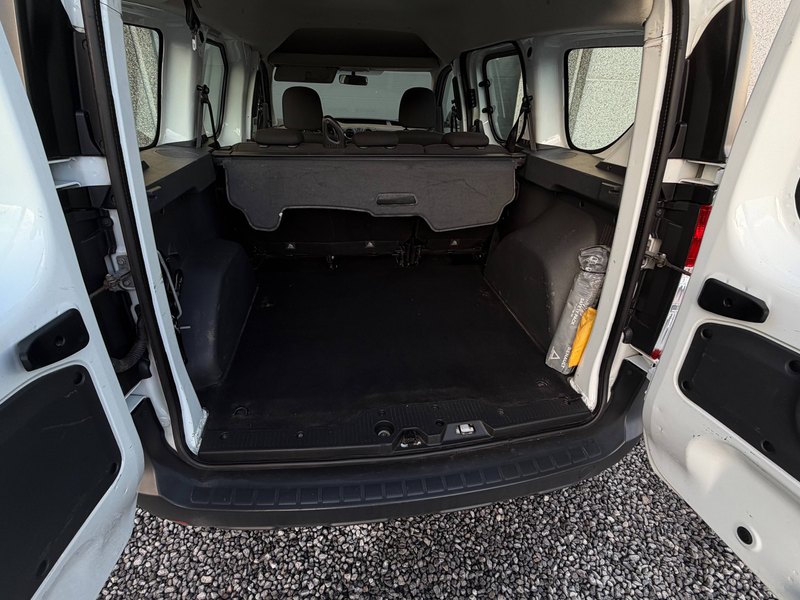 Dacia Dokker Dokker 1.5 dCi 5 PLACE 12 MOIS DE GARANTIE — photo 9