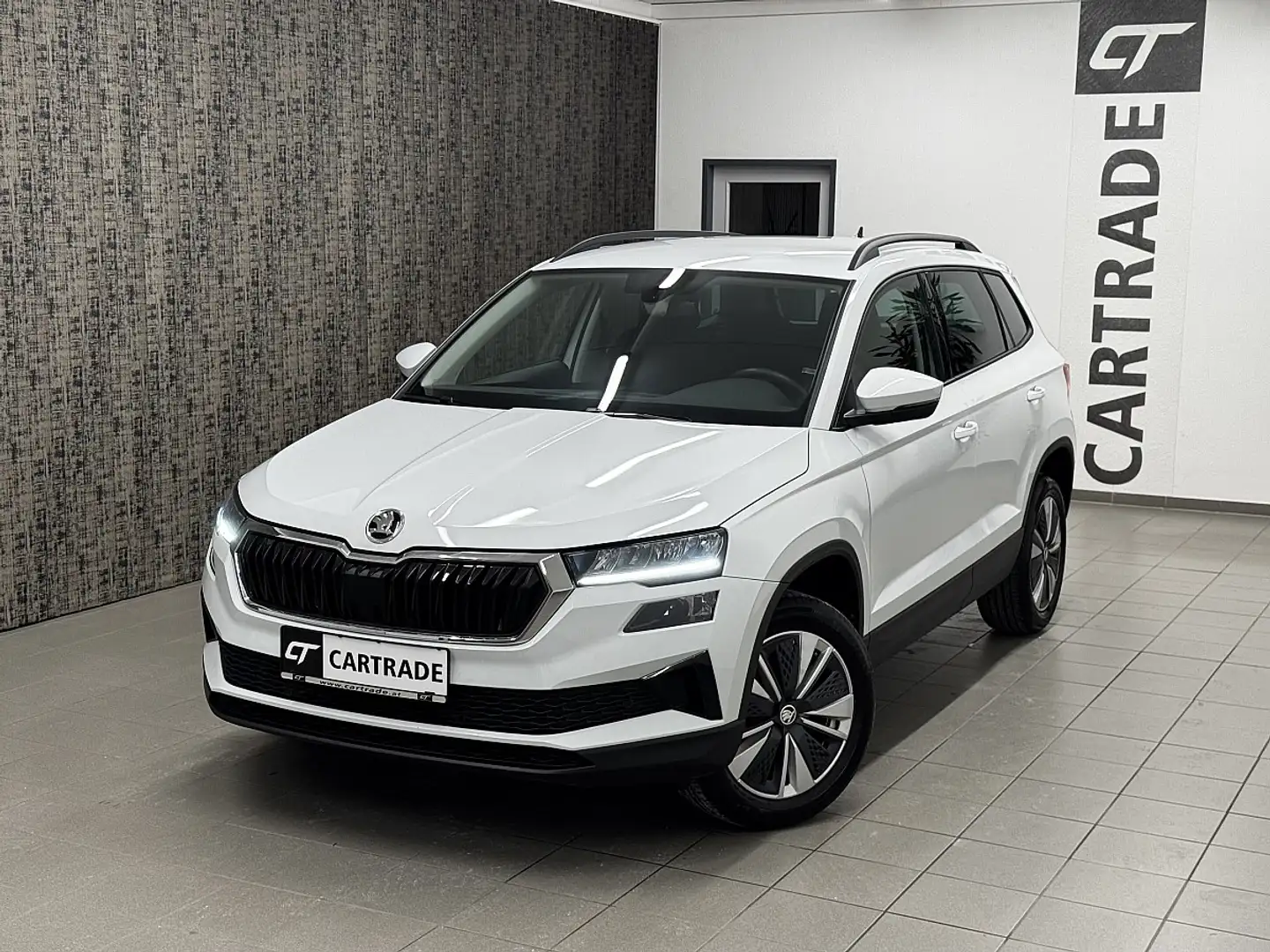Skoda Karoq 2,0 TDI DSG Ambition / LED/ VIRTUAL/ ACC/ NAVI/... Weiß - 2
