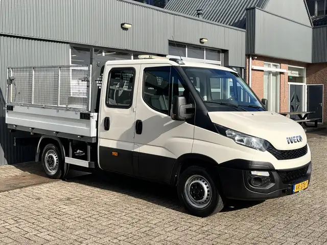 Iveco Daily 35S11D 2.3 345 Airco Trekhaak 3500kg trekgewicht 6