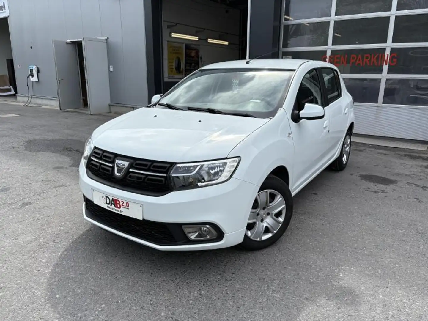 Dacia Sandero Lauréate SCe 75 Blanc - 2