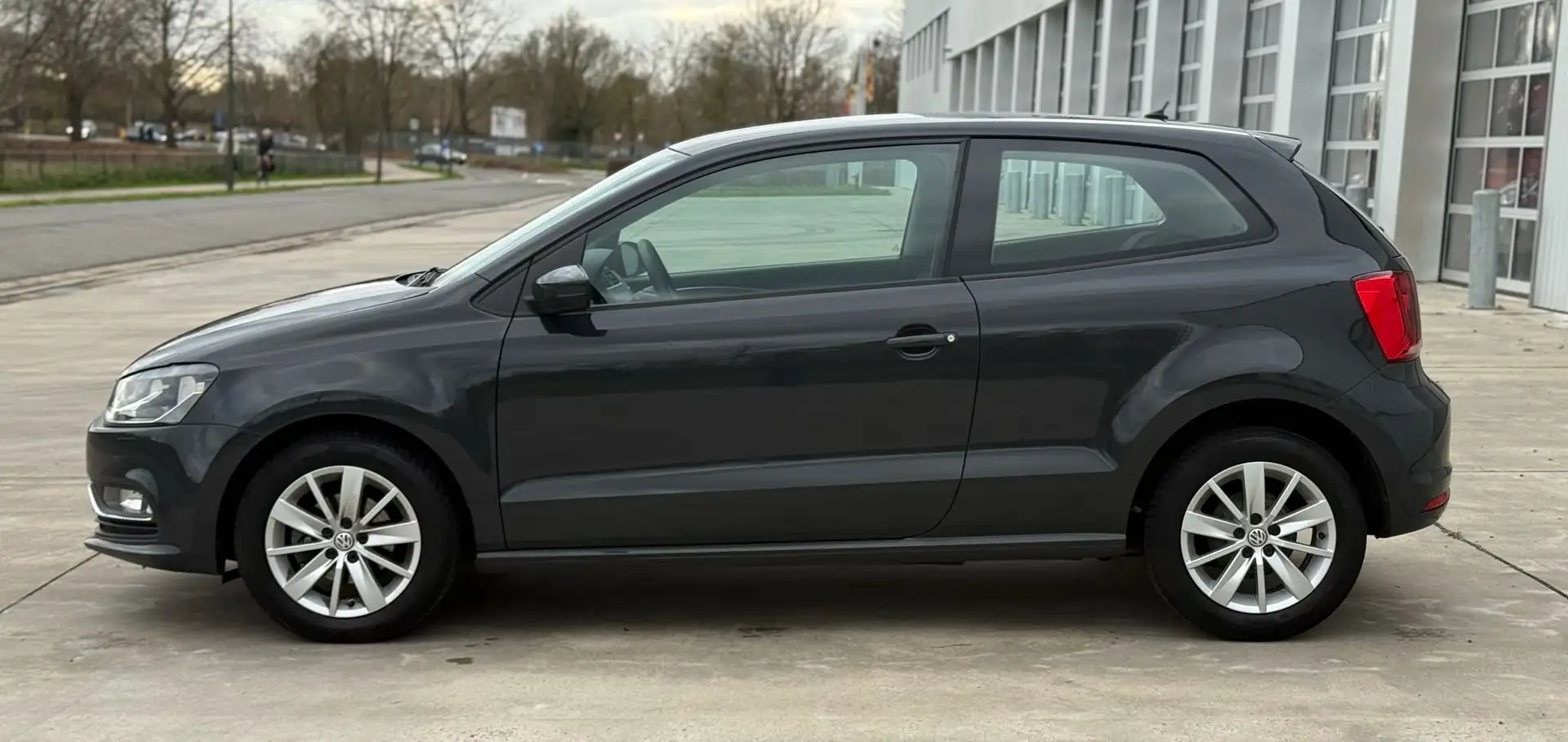 Volkswagen Polo 1.0 BENZINE | DEALERONDERHOUDEN | 1 JAAR GARANTIE Gris - 2