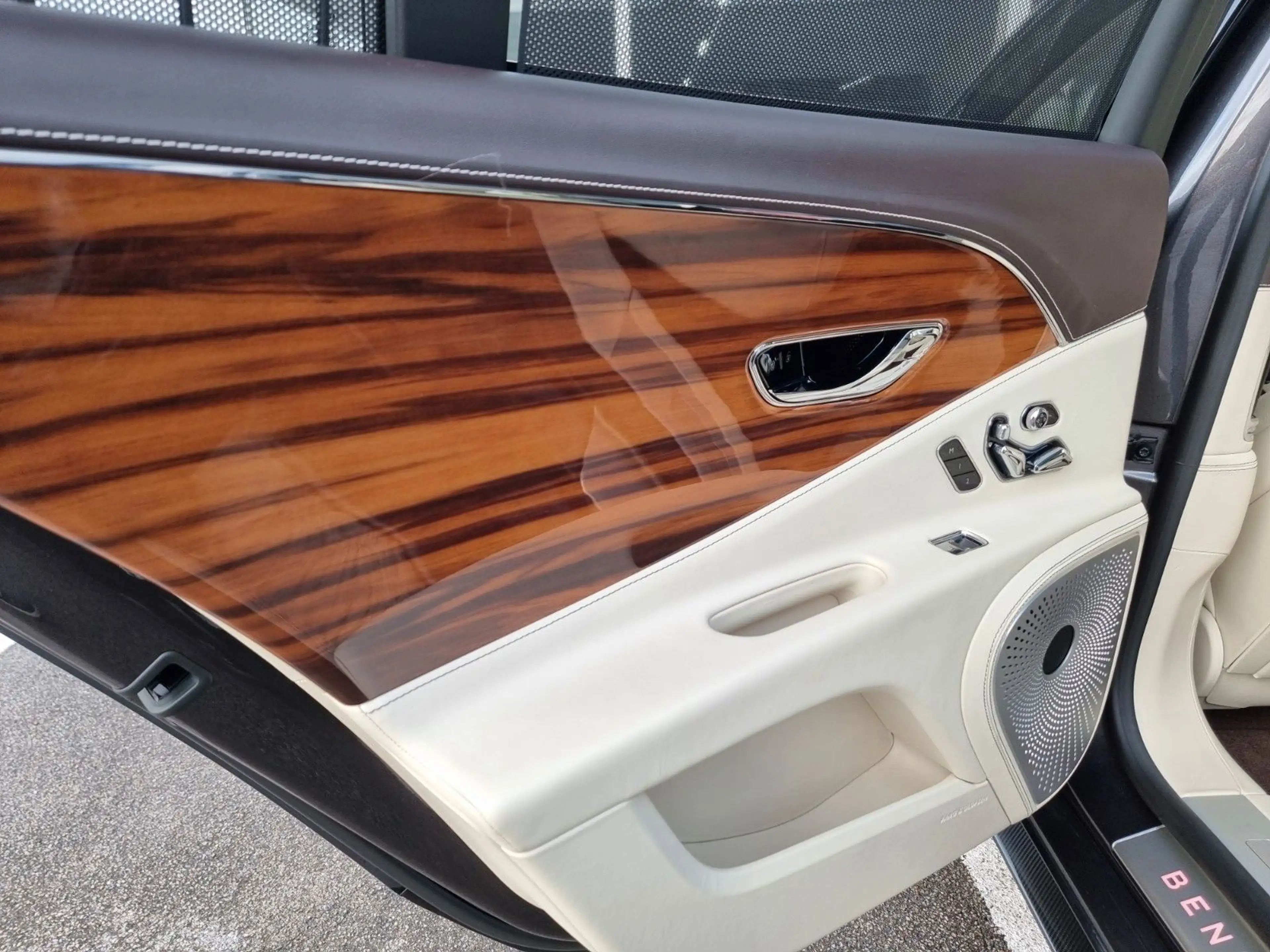 Bentley Flying Spur 6.0 W12/Full options!/UPE 340tEuro — photo 14