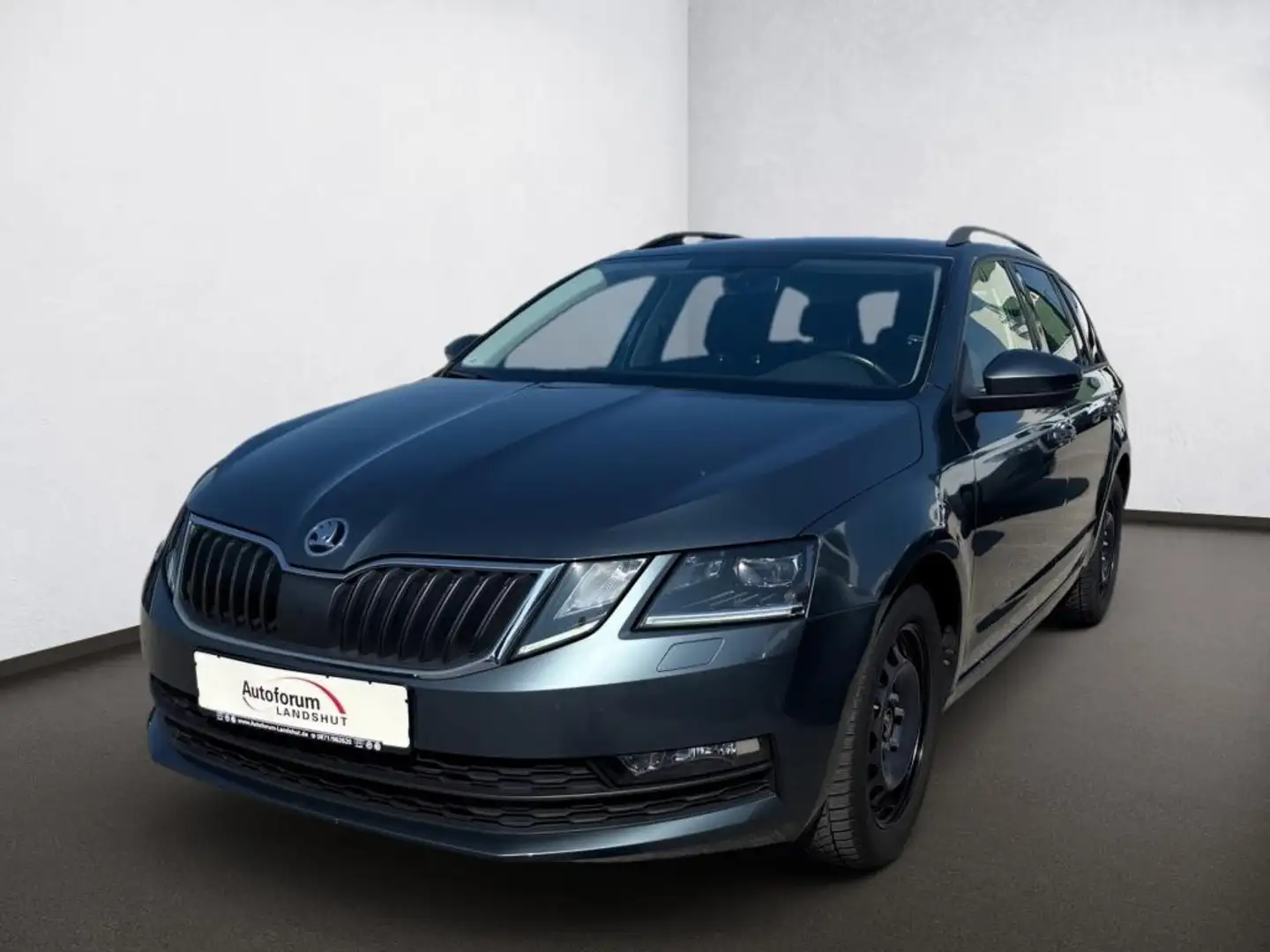 Skoda Octavia Combi 1.5 TSI Ambition LED/NAVI/KAM/DAB Grau - 2