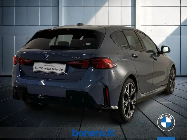 BMW 1 Series view 6