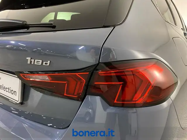 BMW 1 Series view 11