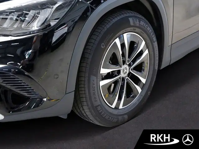Mercedes-Benz Gla view 5