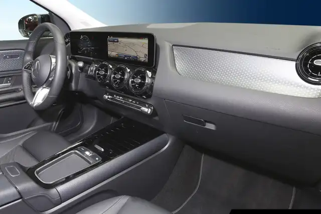 Mercedes-Benz Gla view 7