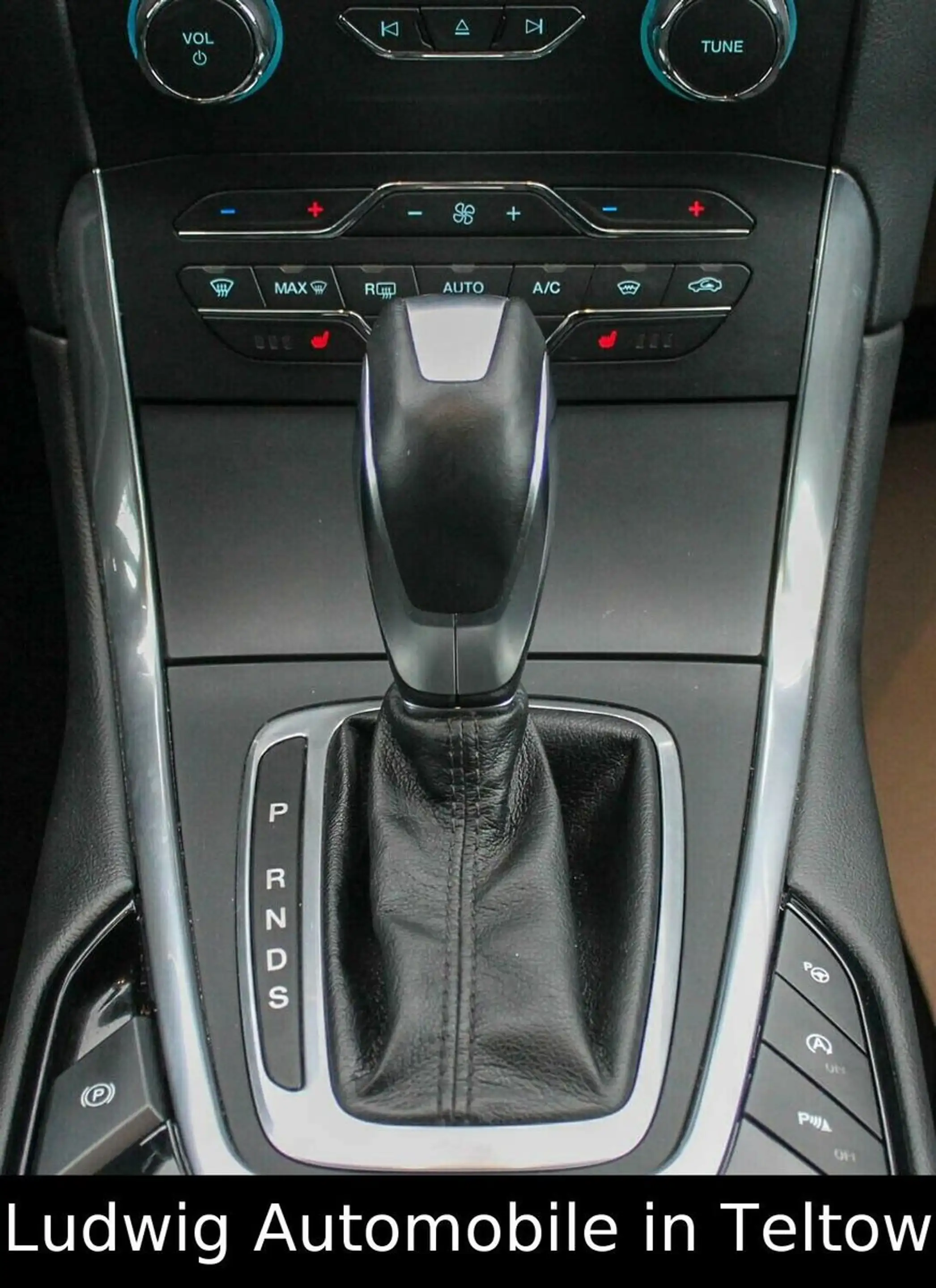 Ford S-Max 2.0 Titanium Aut.*Navi*Kamera — photo 15