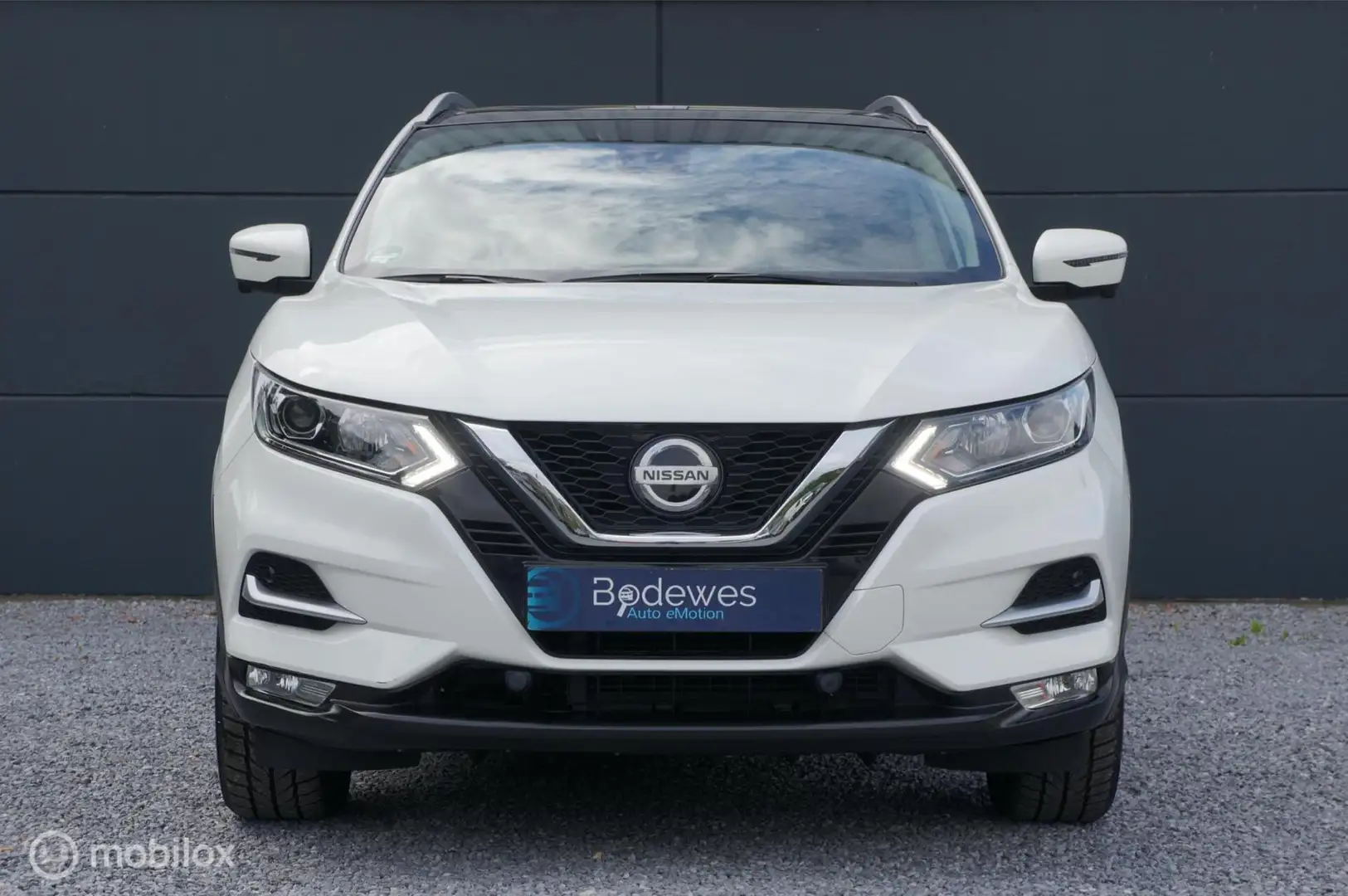 Nissan Qashqai 1.3 DIG-T Aut N-Connecta Apple/Android 360cam Blanco - 2