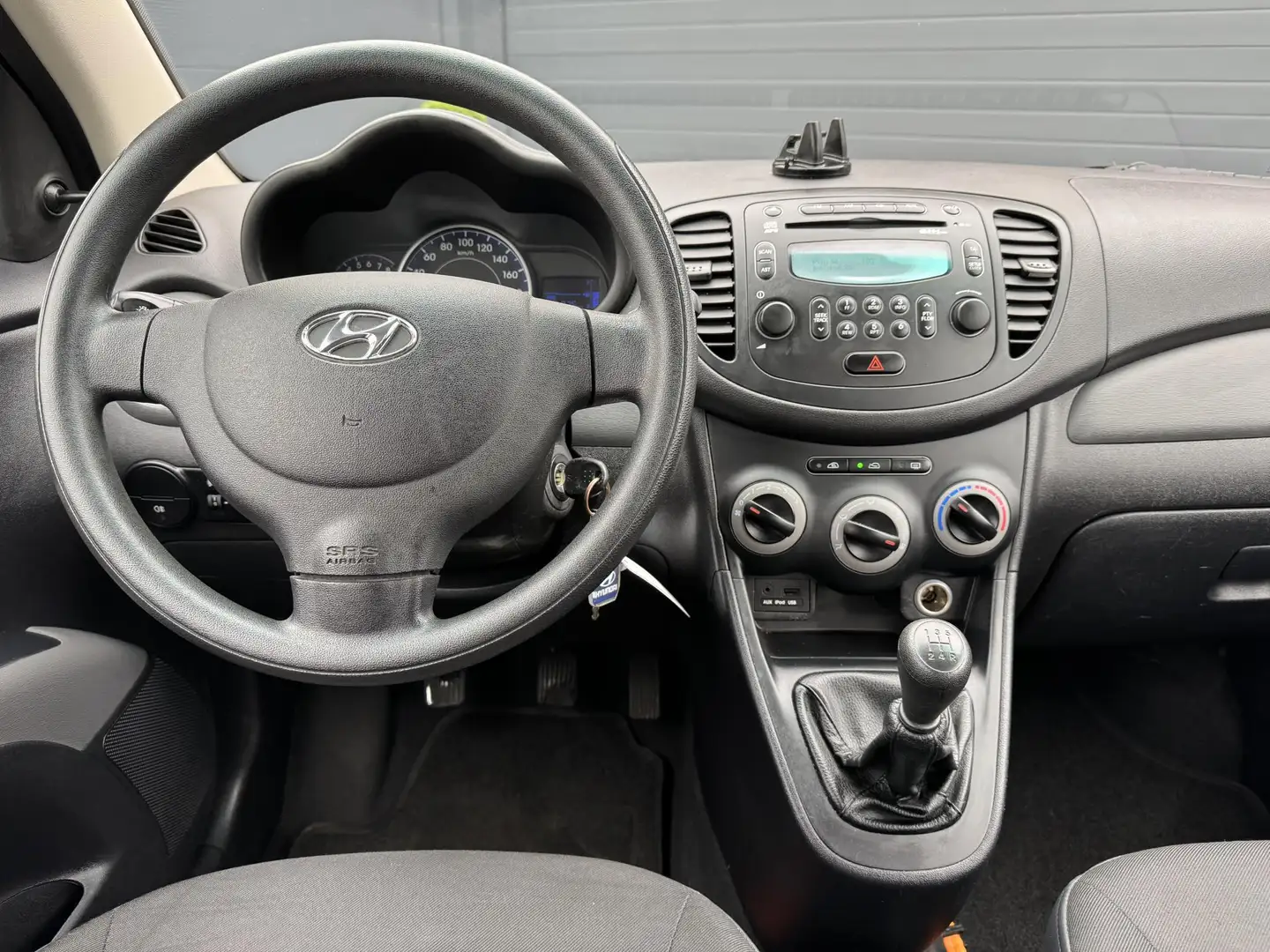 Hyundai i10 1.1 i-Drive Elektr.Ramen,N.A.P,APK tot 09-2024 Noir - 2