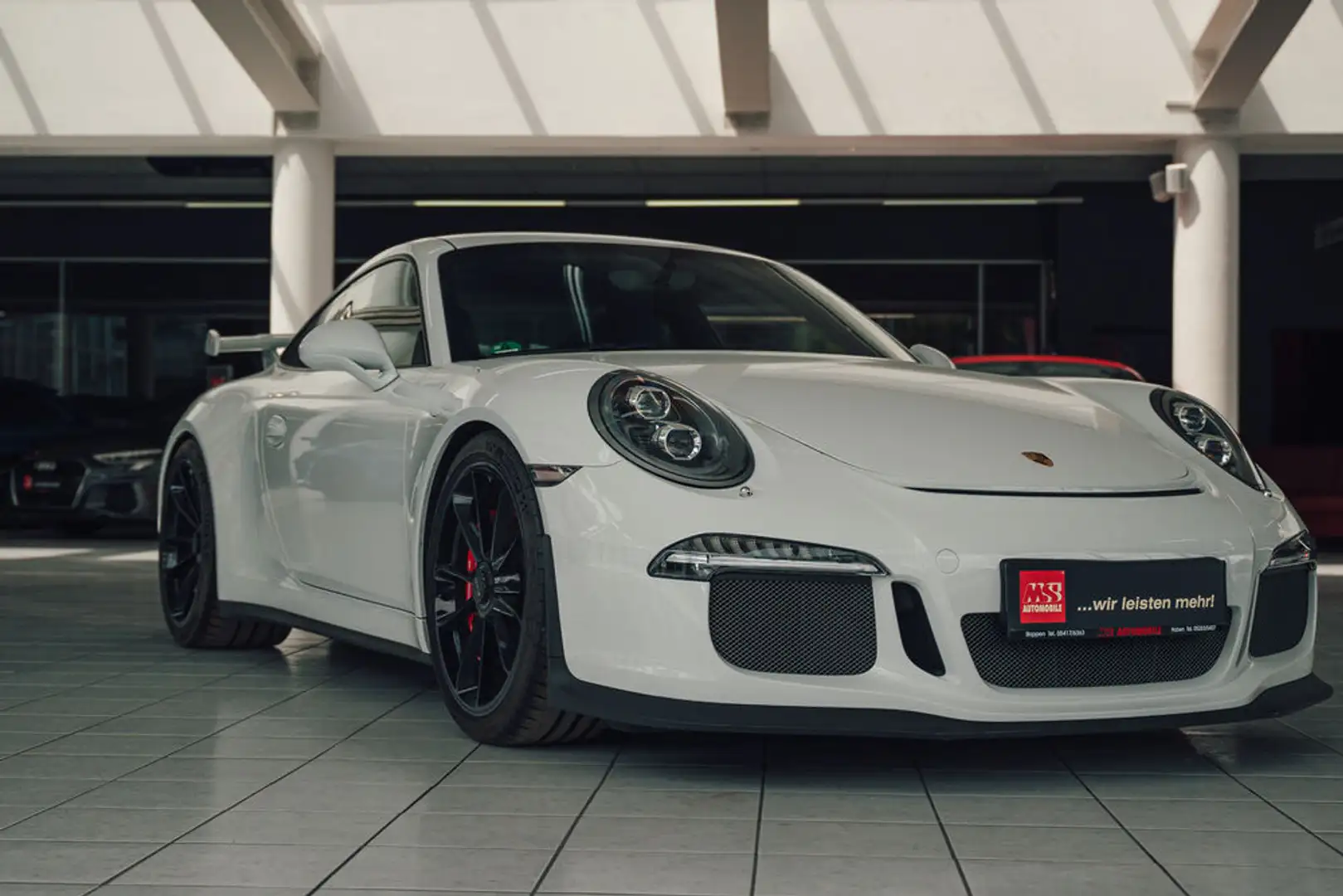 Porsche 911 GT3 *WITH NEW ENGINE BY PORSCHE STUTTGART* Weiß - 1