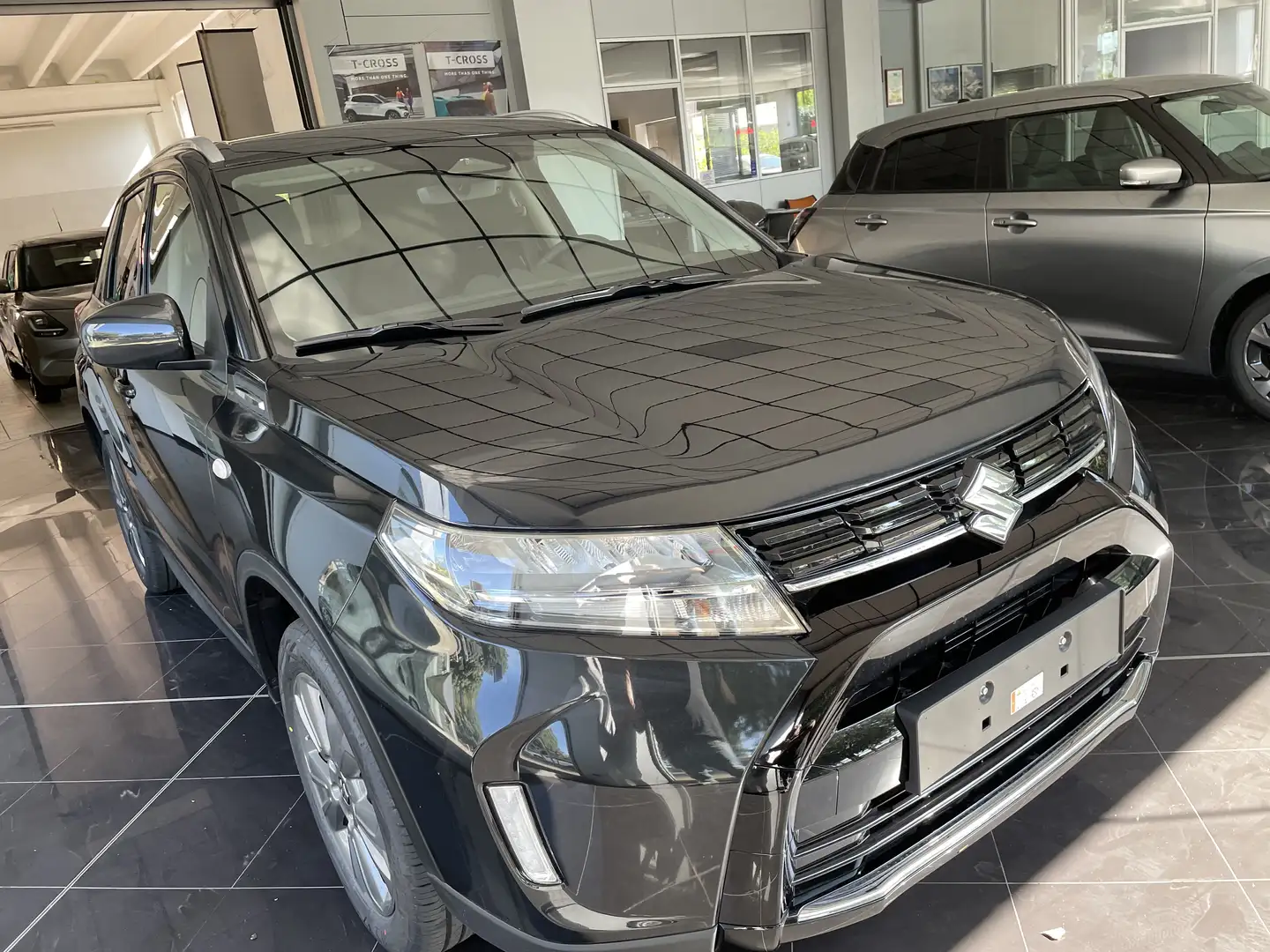 Suzuki Vitara Vitara 1.4h Cool+ 2wd 129cv Zwart - 2